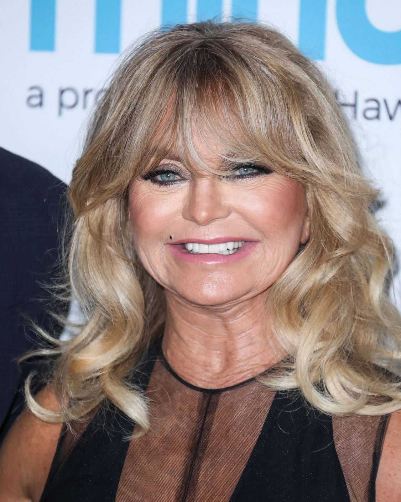 Goldie Hawn, blonde hair, bright blue eyes, HD Phone Wallpaper