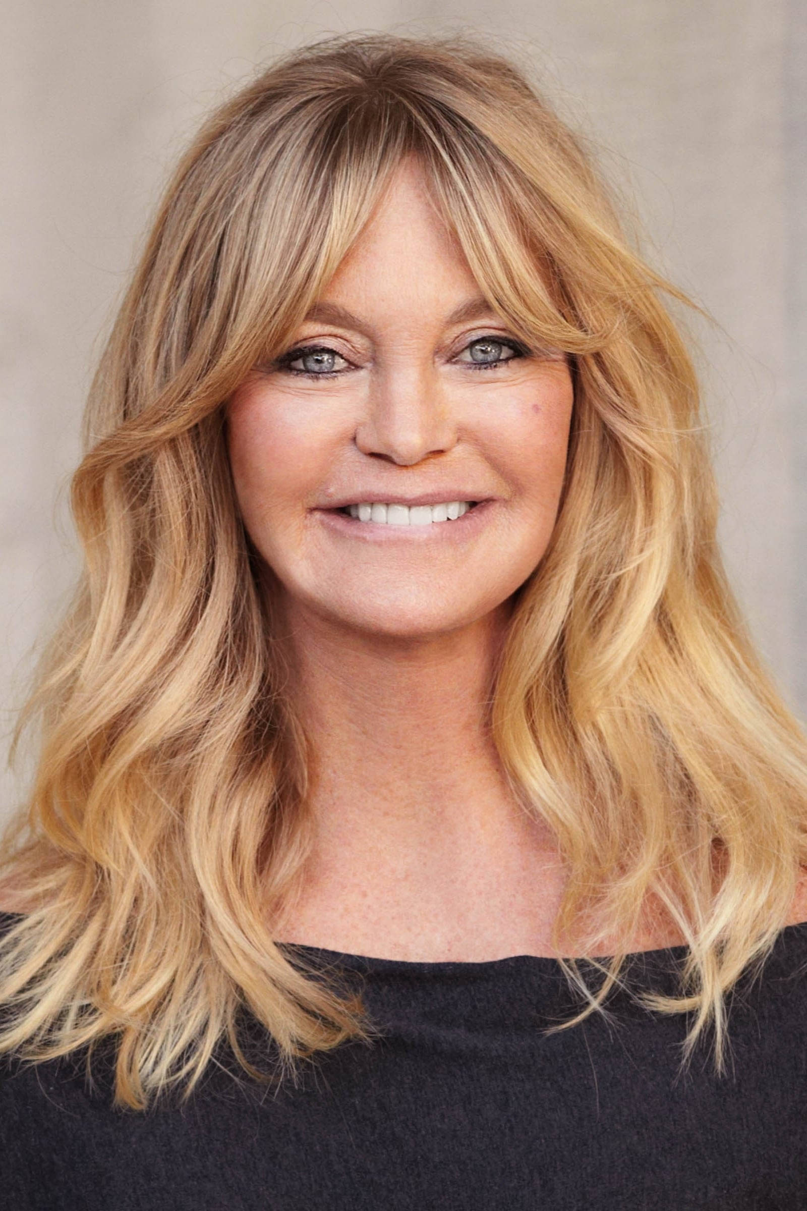 Goldie Hawn, wavy blonde hair, blue eyes, Full HD Phone Wallpaper