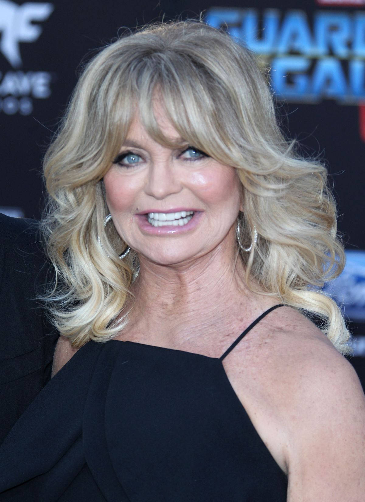 Goldie Hawn, blonde woman, wavy hair, HD Phone Wallpaper