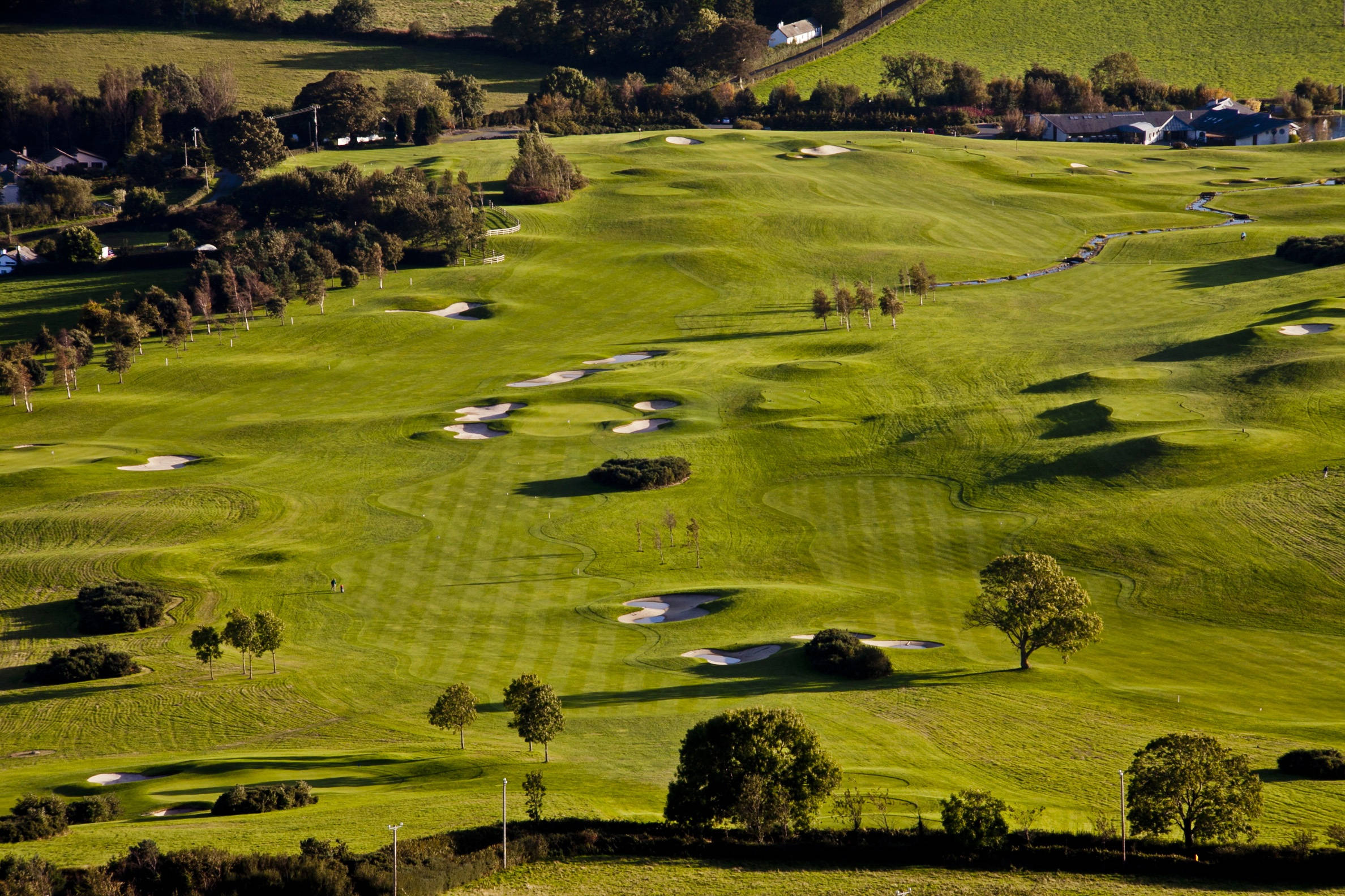 ultra hd golf green course, lush green golf course, rolling fairways, Full HD Desktop Wallpaper
