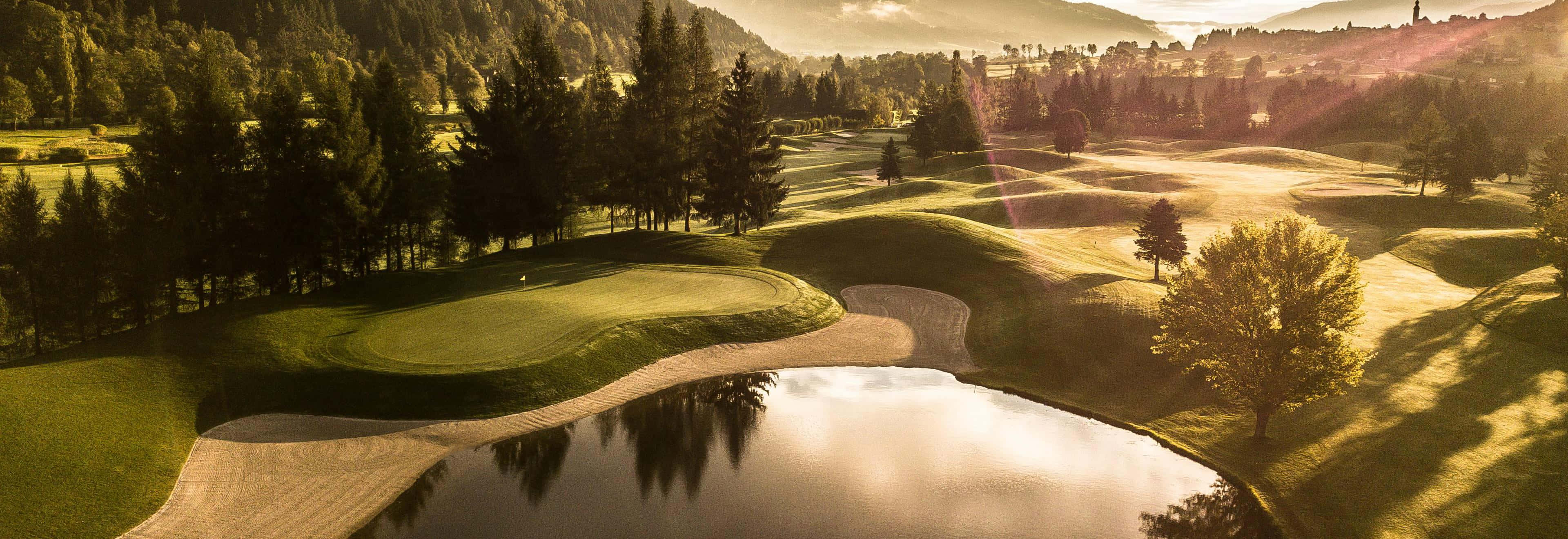 golf course, sunlit, rolling green fairways, 4K Desktop Wallpaper