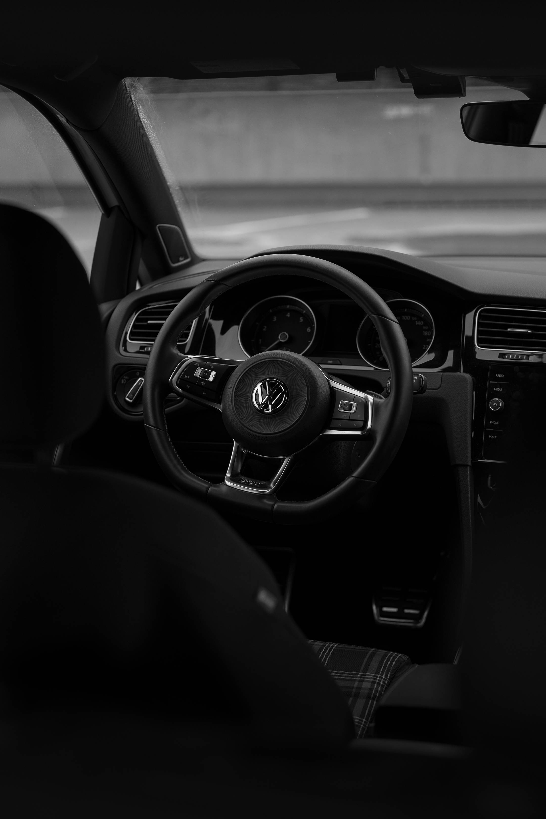 Golf GTI, steering wheel, dashboard, 2K Phone Wallpaper