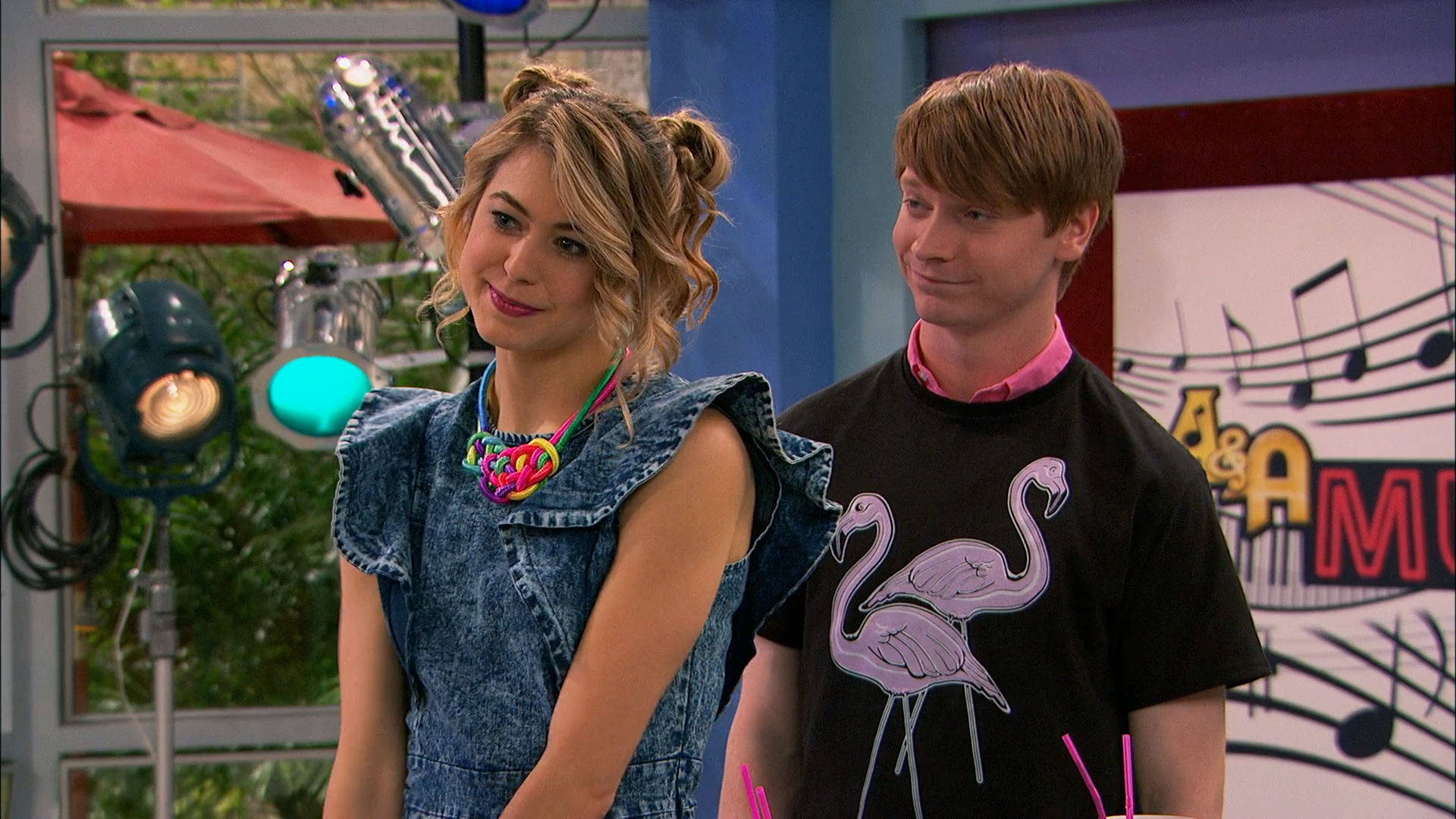 Good Luck Charlie, TV studio set, musical backdrop, Full HD Desktop Wallpaper