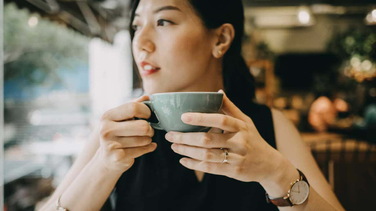 woman, cafe, teal cup, HD Desktop Wallpaper