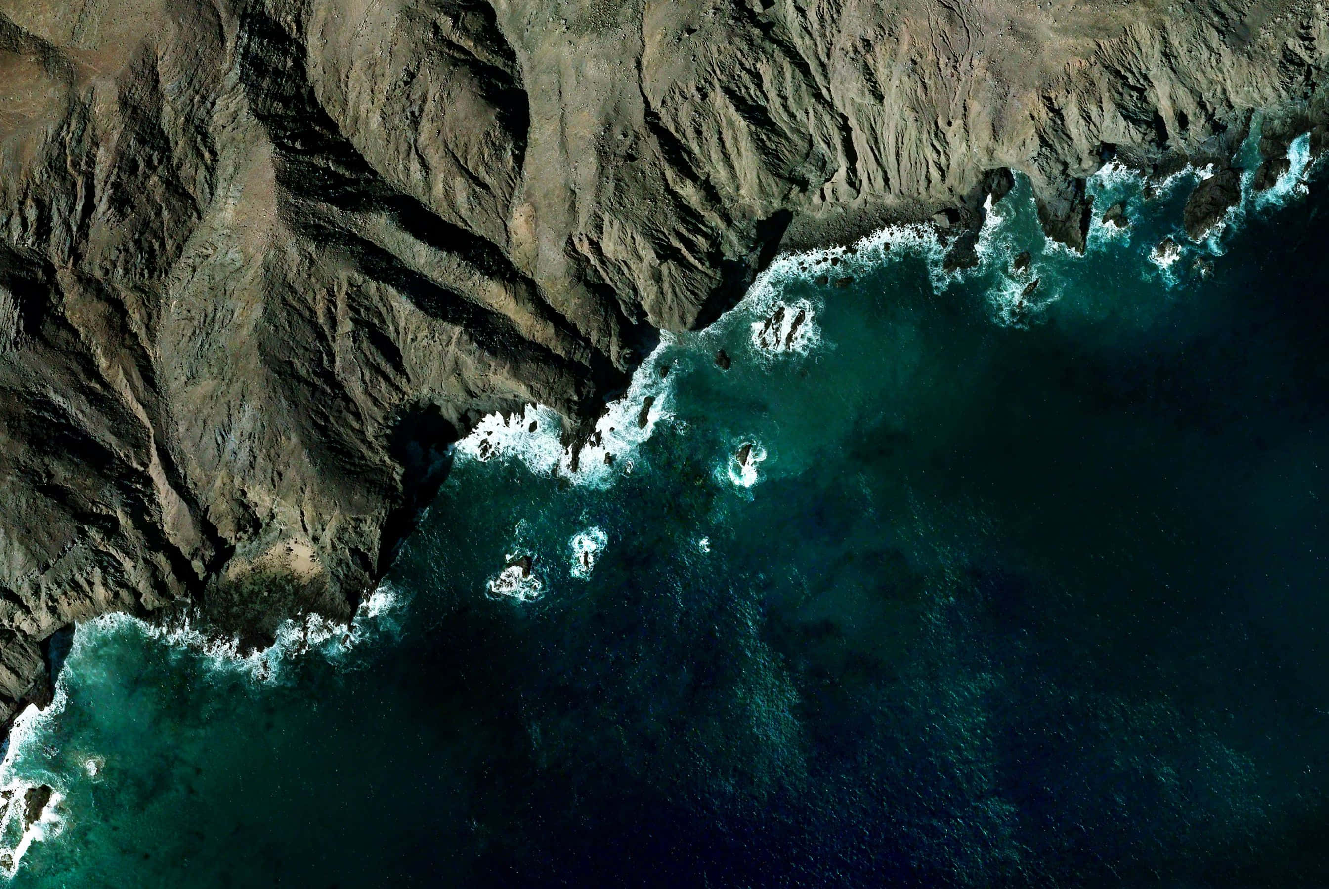 Google Pixel, turquoise ocean, crashing waves, 2K Desktop Wallpaper