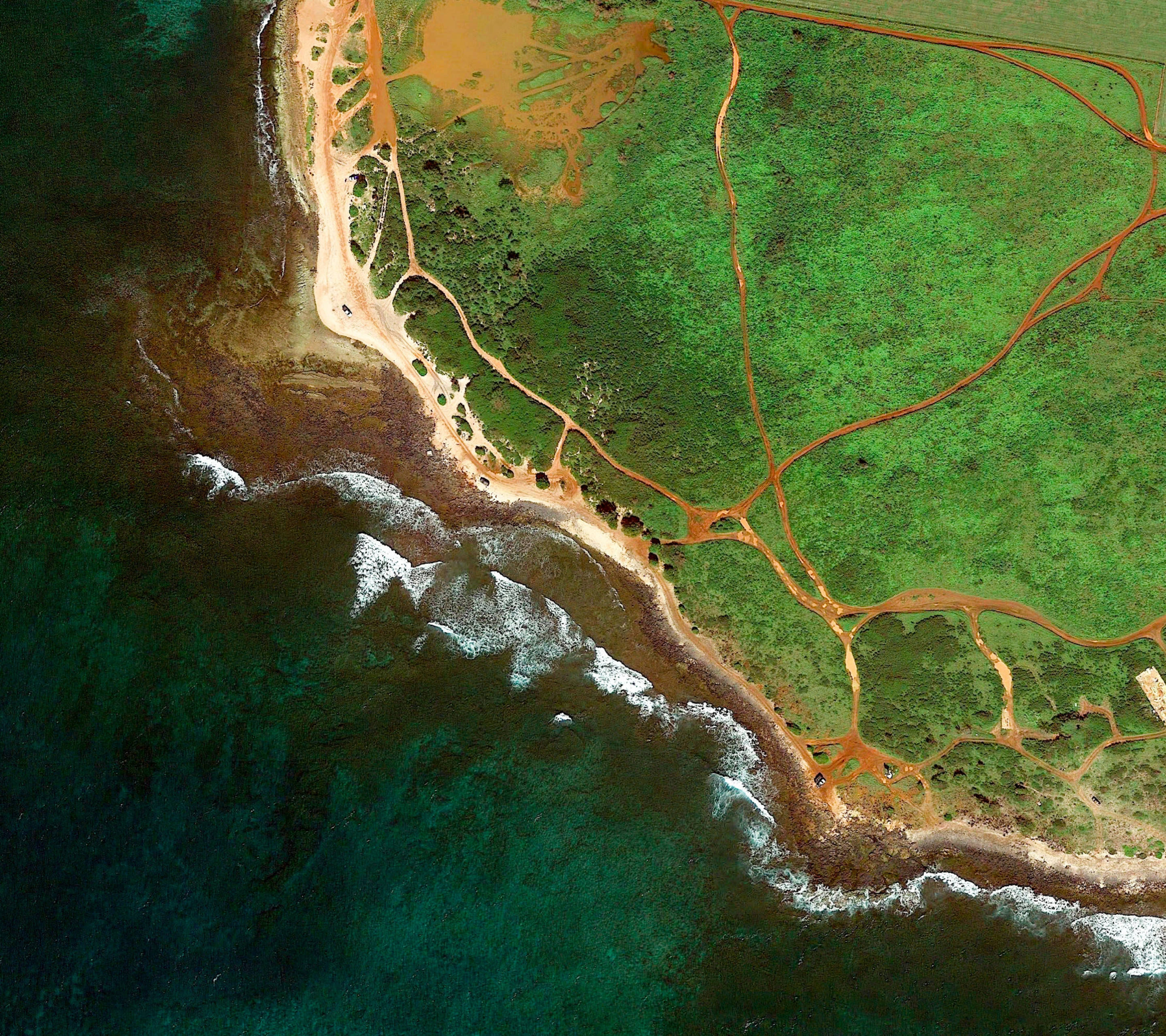 Google Pixel, Green Earth, vibrant green coastal landscape, 2K Desktop Wallpaper