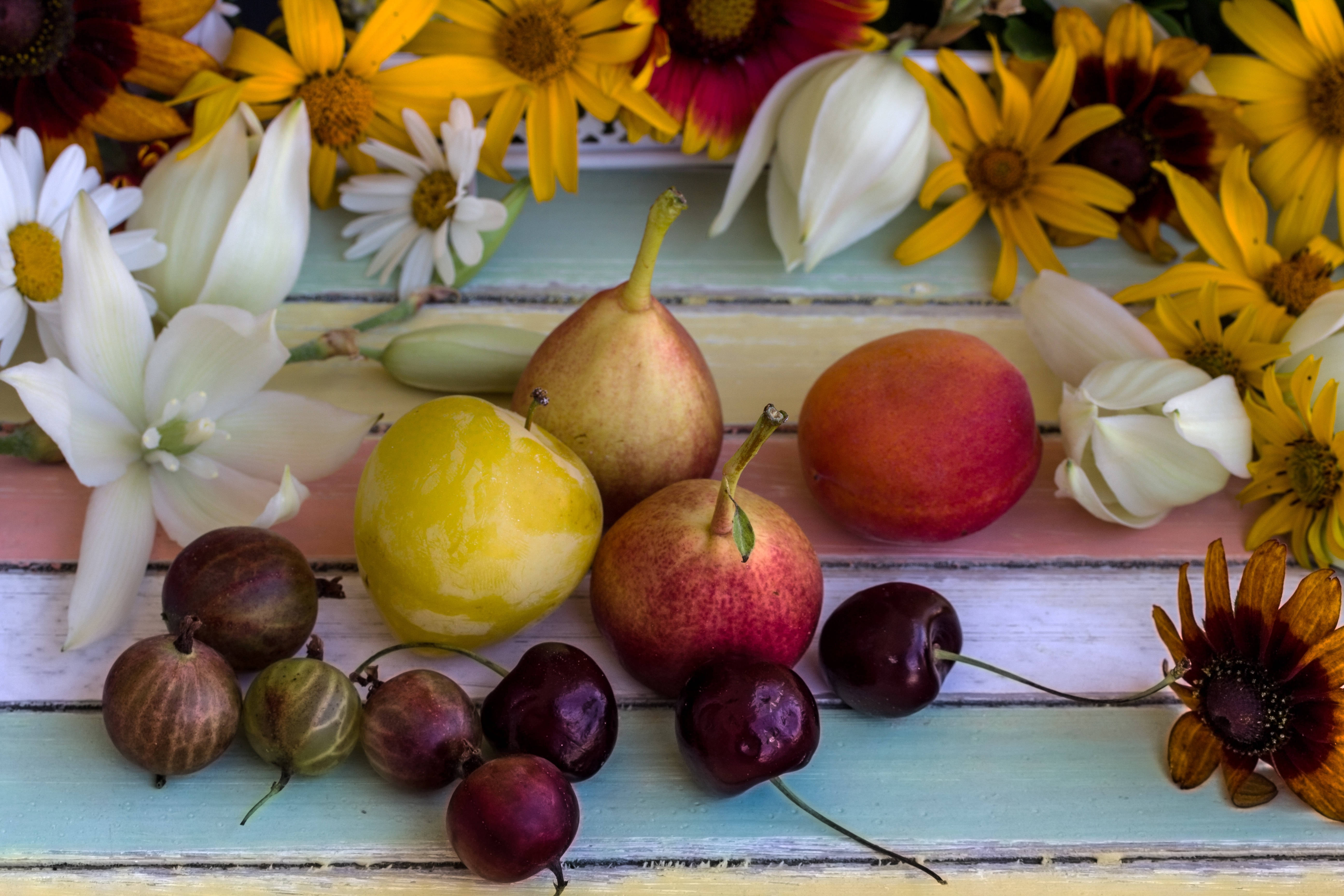 Gooseberry, Cherry, Redcurrant, 5K Desktop Wallpaper