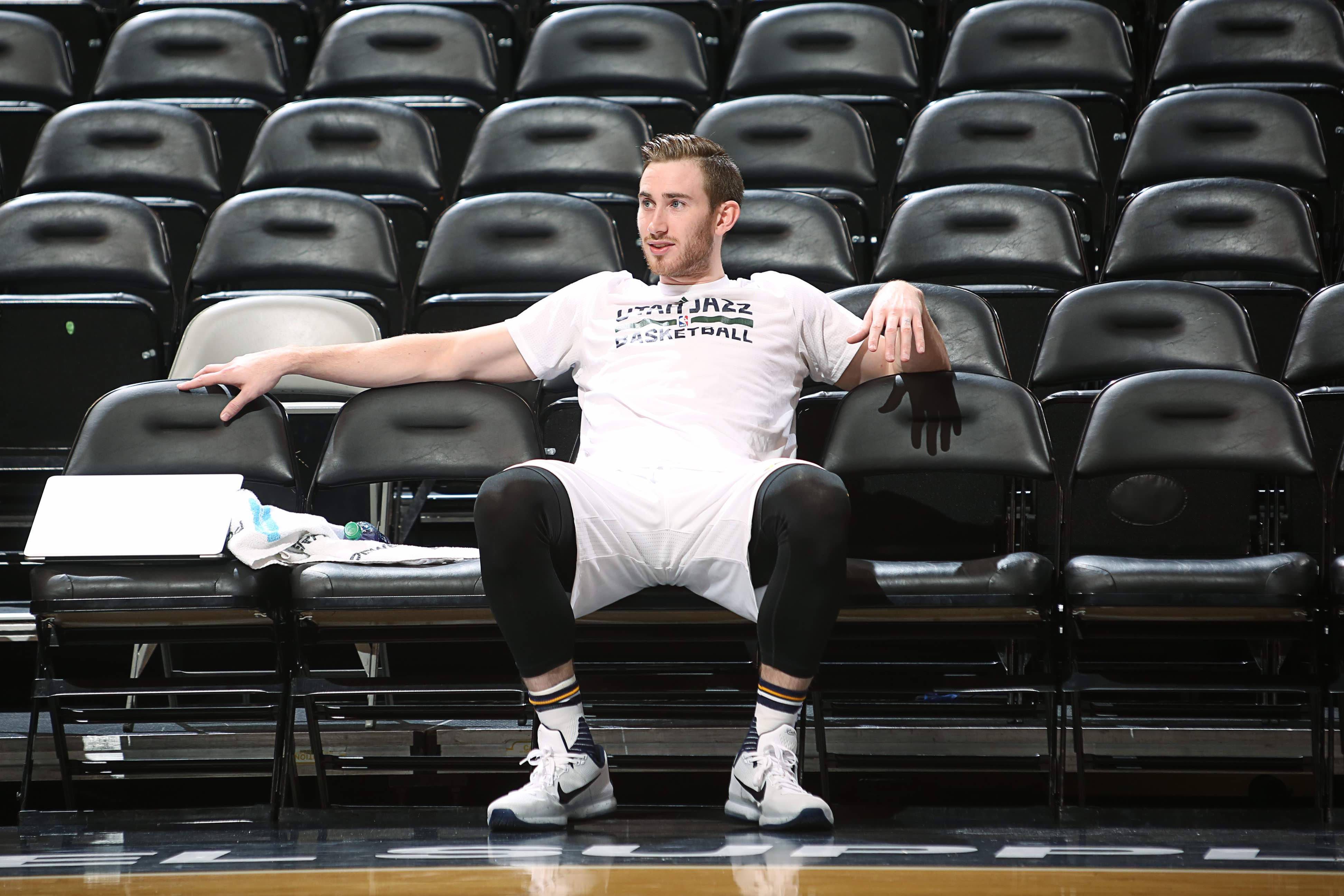 Gordon Hayward, 2015 Preseason Practice, white jersey, 4K Desktop Wallpaper