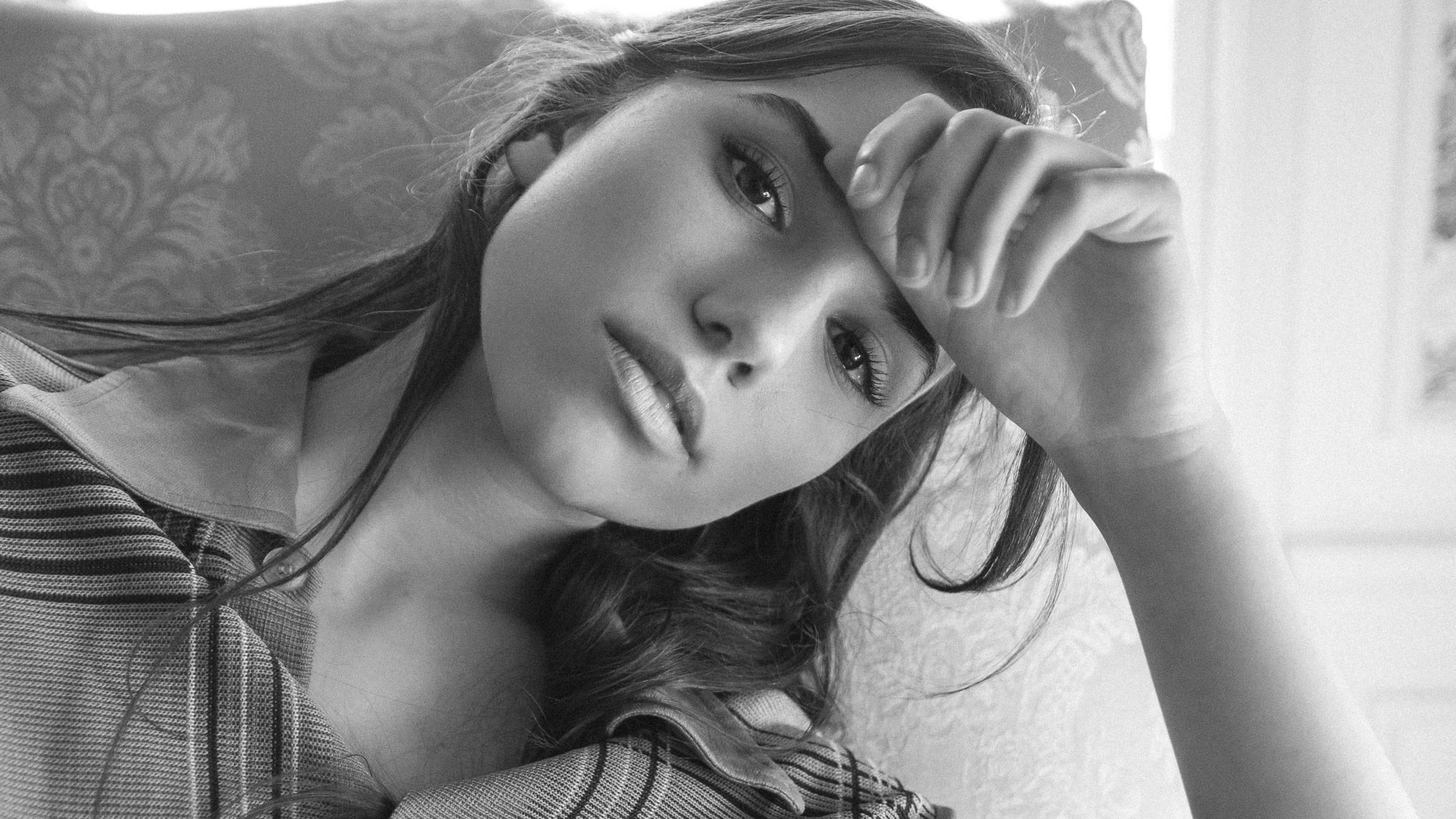Grace Fulton, grayscale, black and white portrait, Full HD Desktop Wallpaper