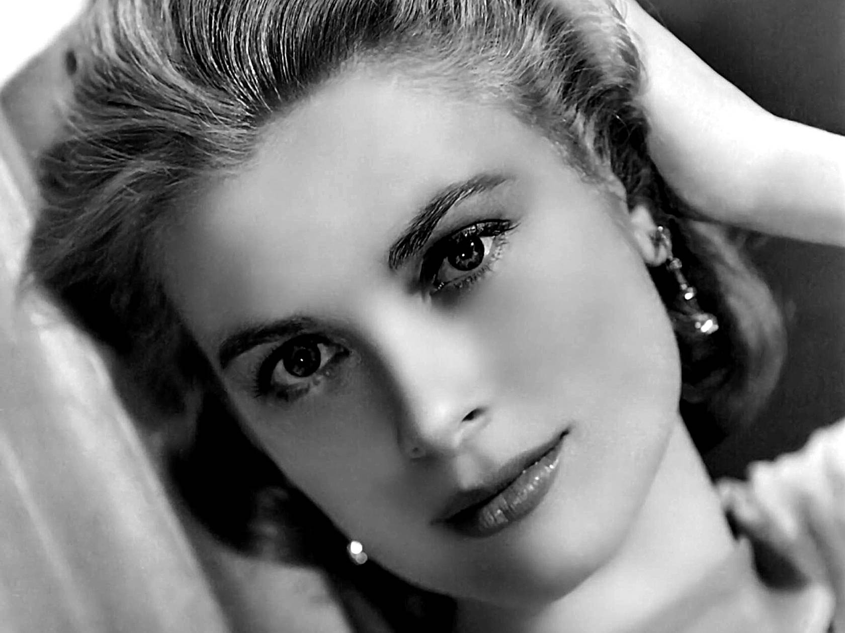 Grace Kelly, black and white portrait, elegant coiffed hair, HD Desktop Wallpaper