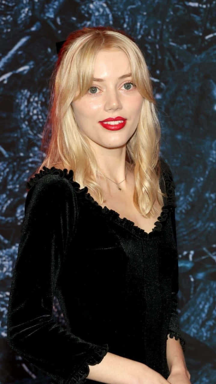 Grace Van Dien, black velvet top, red lipstick, SD Phone Wallpaper