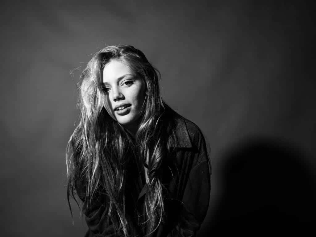 Grace Van Dien, black and white portrait, long hair, SD Desktop Wallpaper