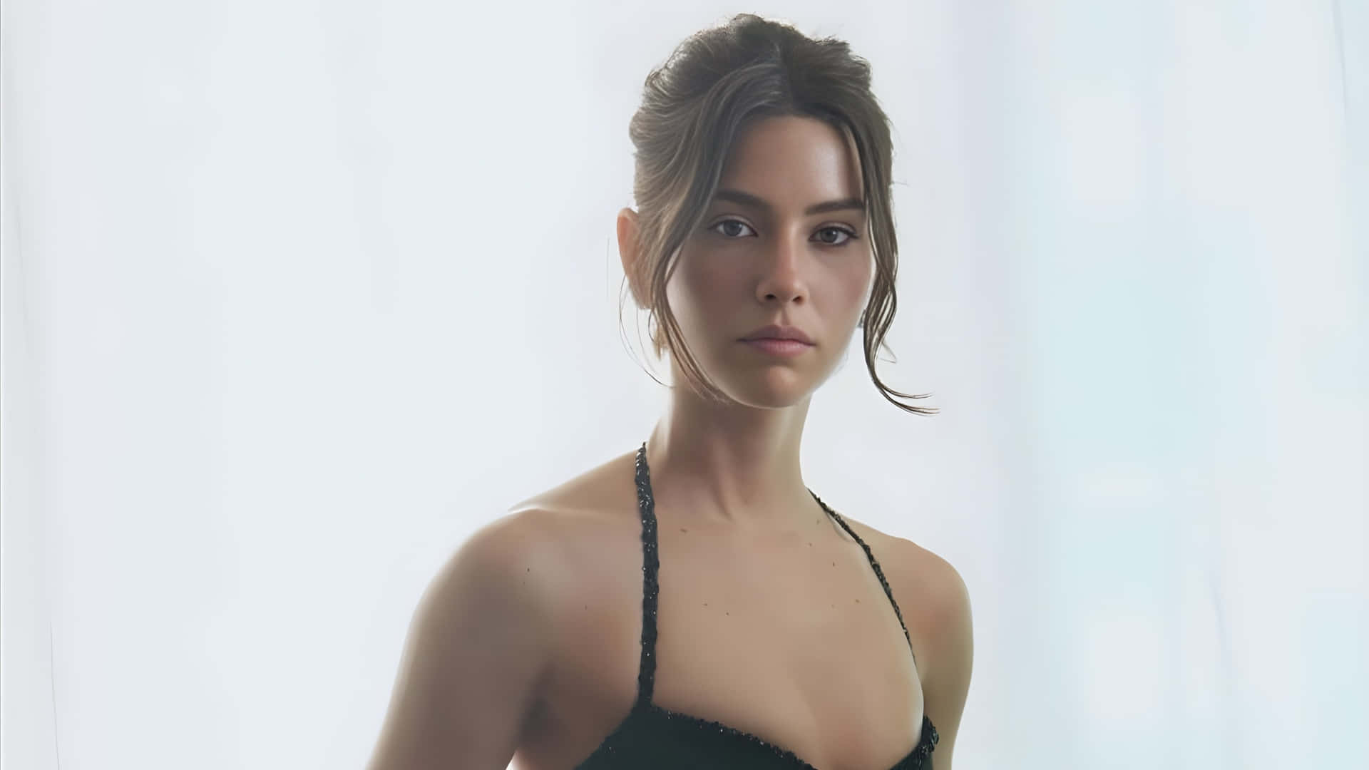 Gracie Abrams, dark hair, black beaded halter top, Full HD Desktop Wallpaper