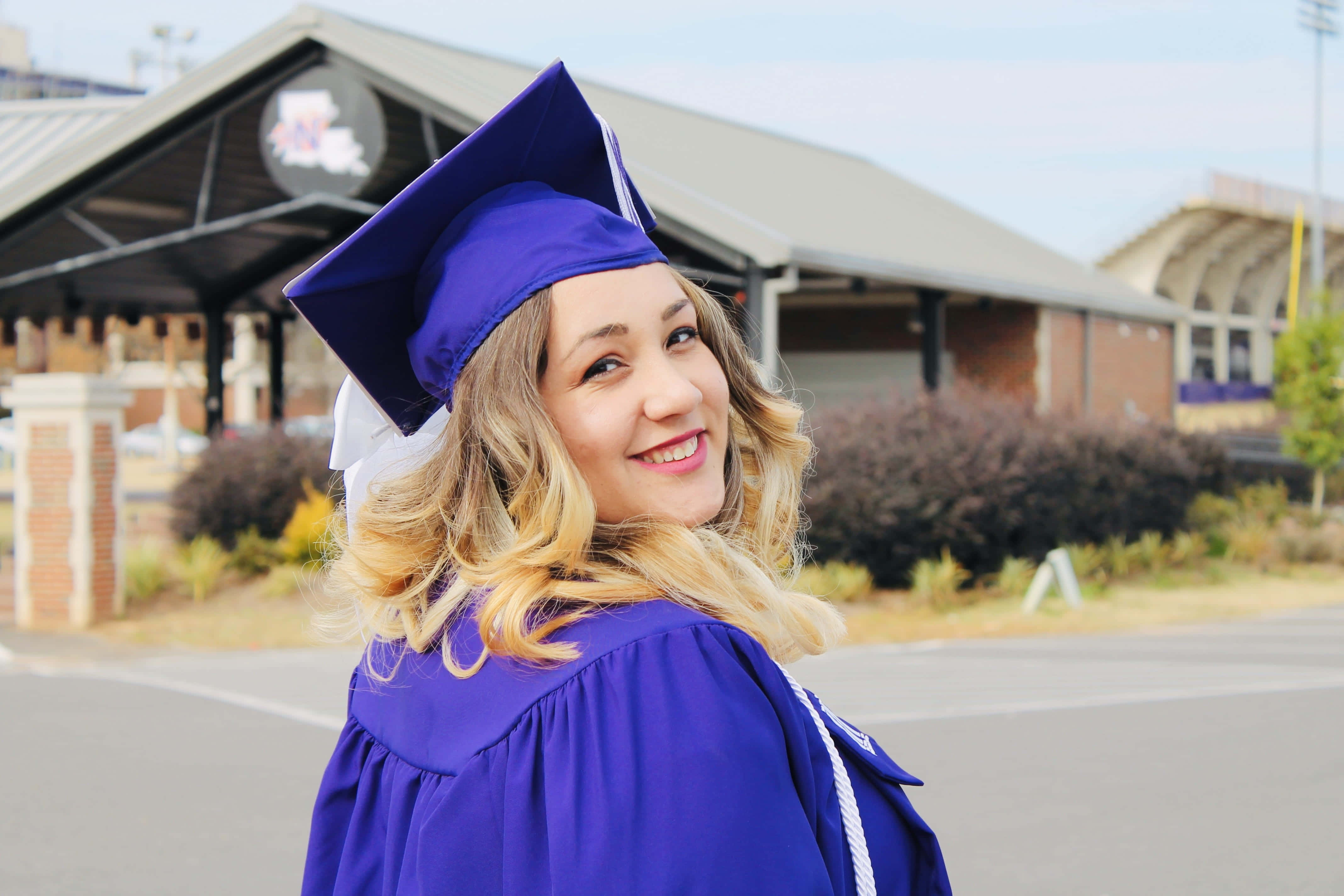 graduation ceremony, purple cap and gown, smiling graduate, 4K Desktop Wallpaper