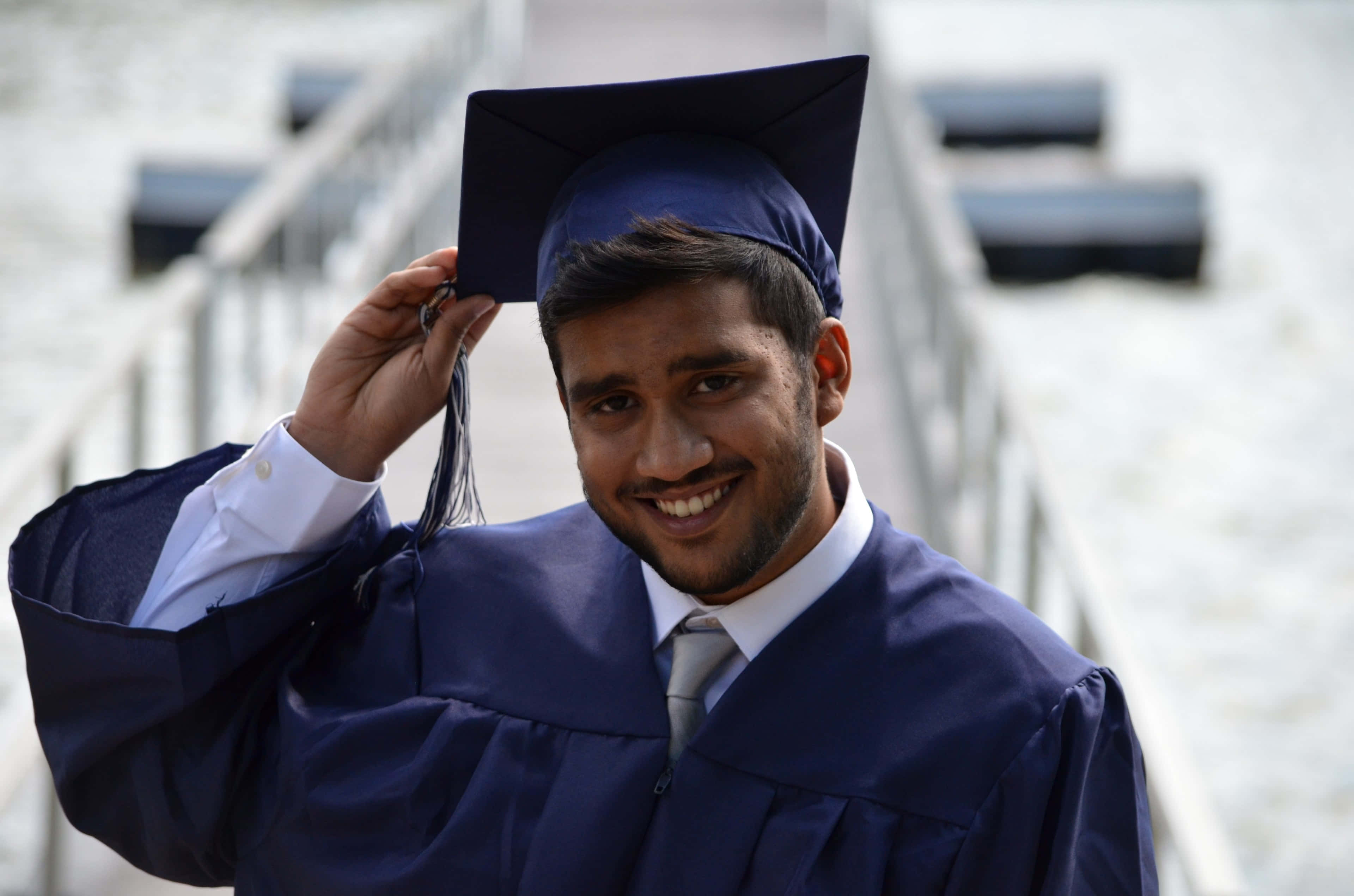 graduation ceremony, navy cap and gown, mortarboard, 4K Desktop Wallpaper