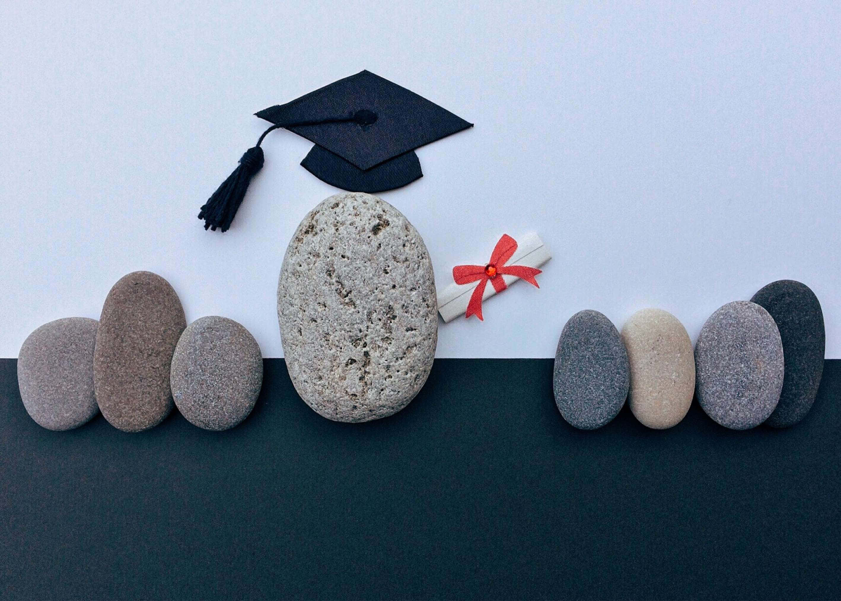 graduation cap, diploma, stone, 2K Desktop Wallpaper