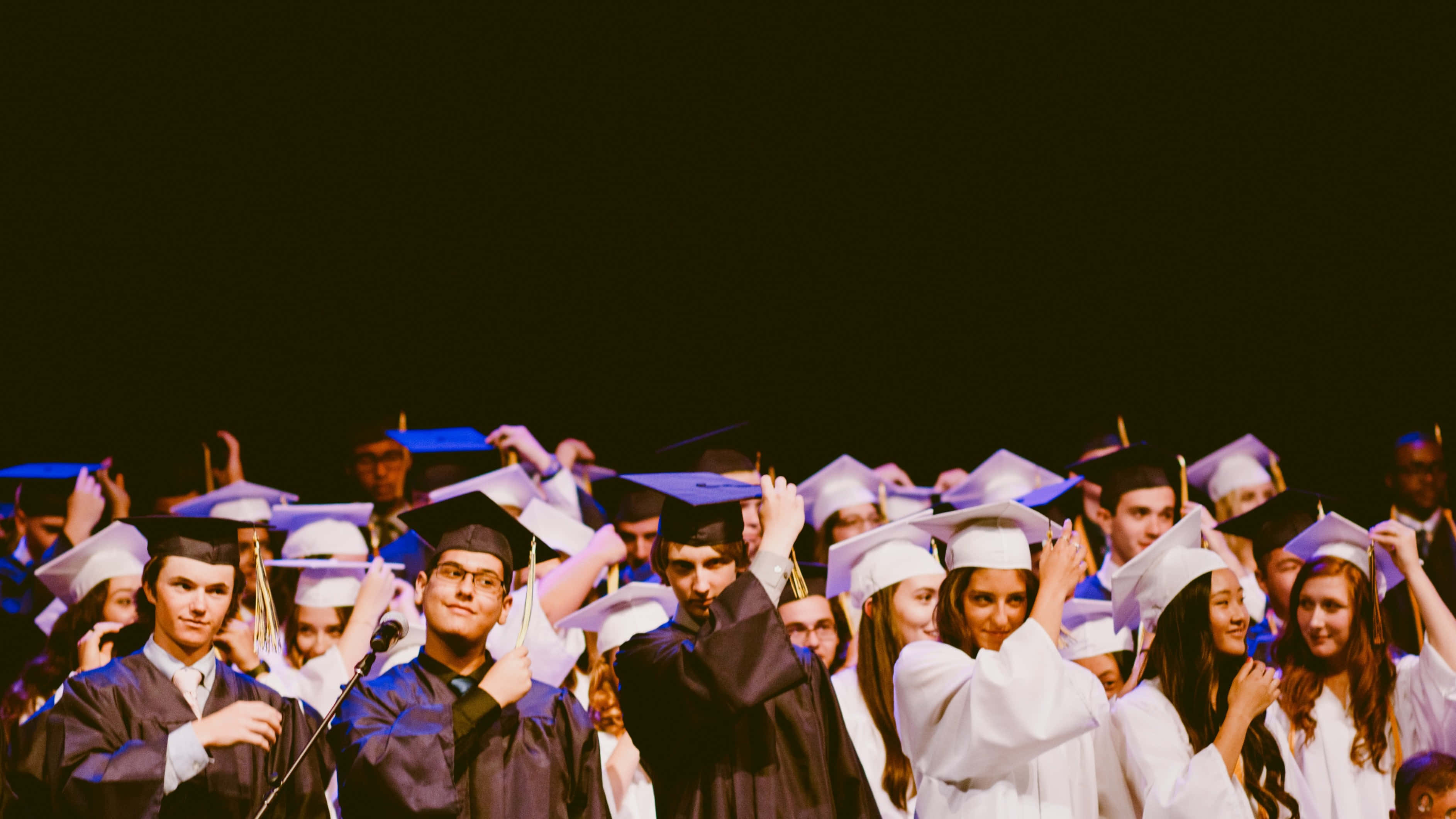 Graduation Ceremony, caps and gowns, stage, 2K Desktop Wallpaper
