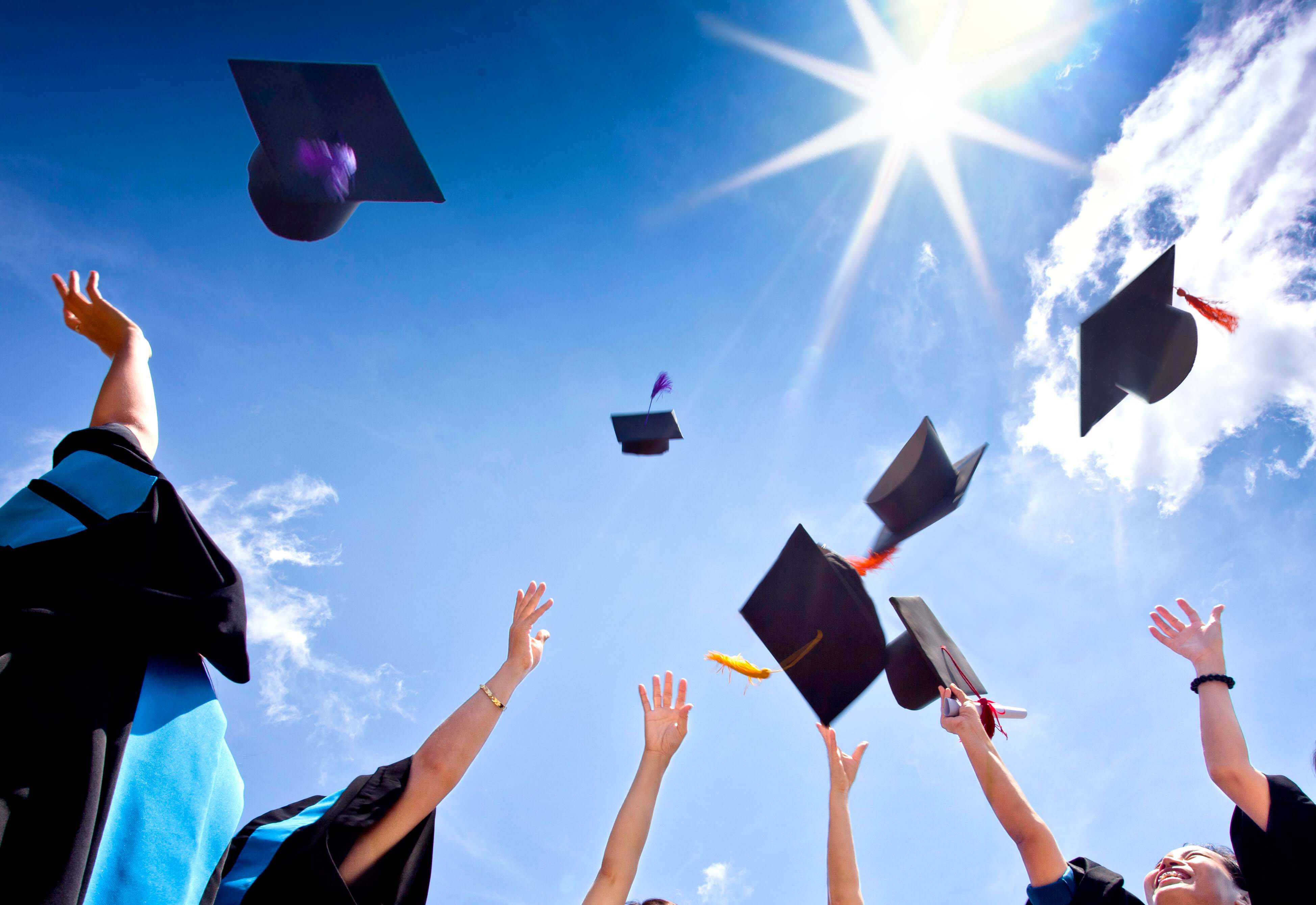 graduation cap, bright blue sky, radiant sun, 4K Desktop Wallpaper