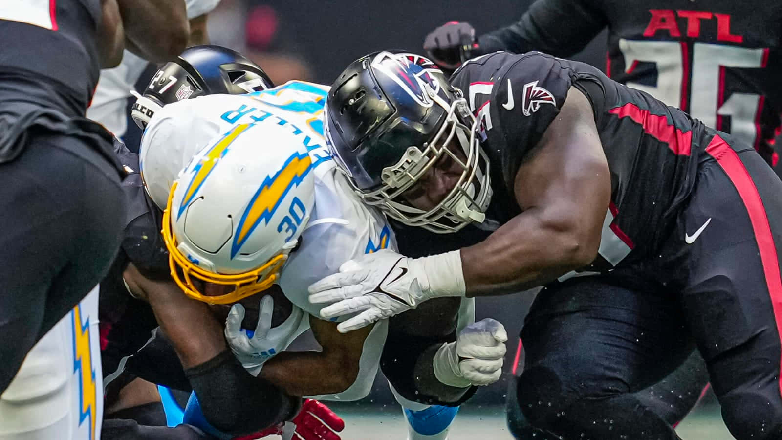 Grady Jarrett, white jersey, lightning bolt helmet, HD Desktop Wallpaper