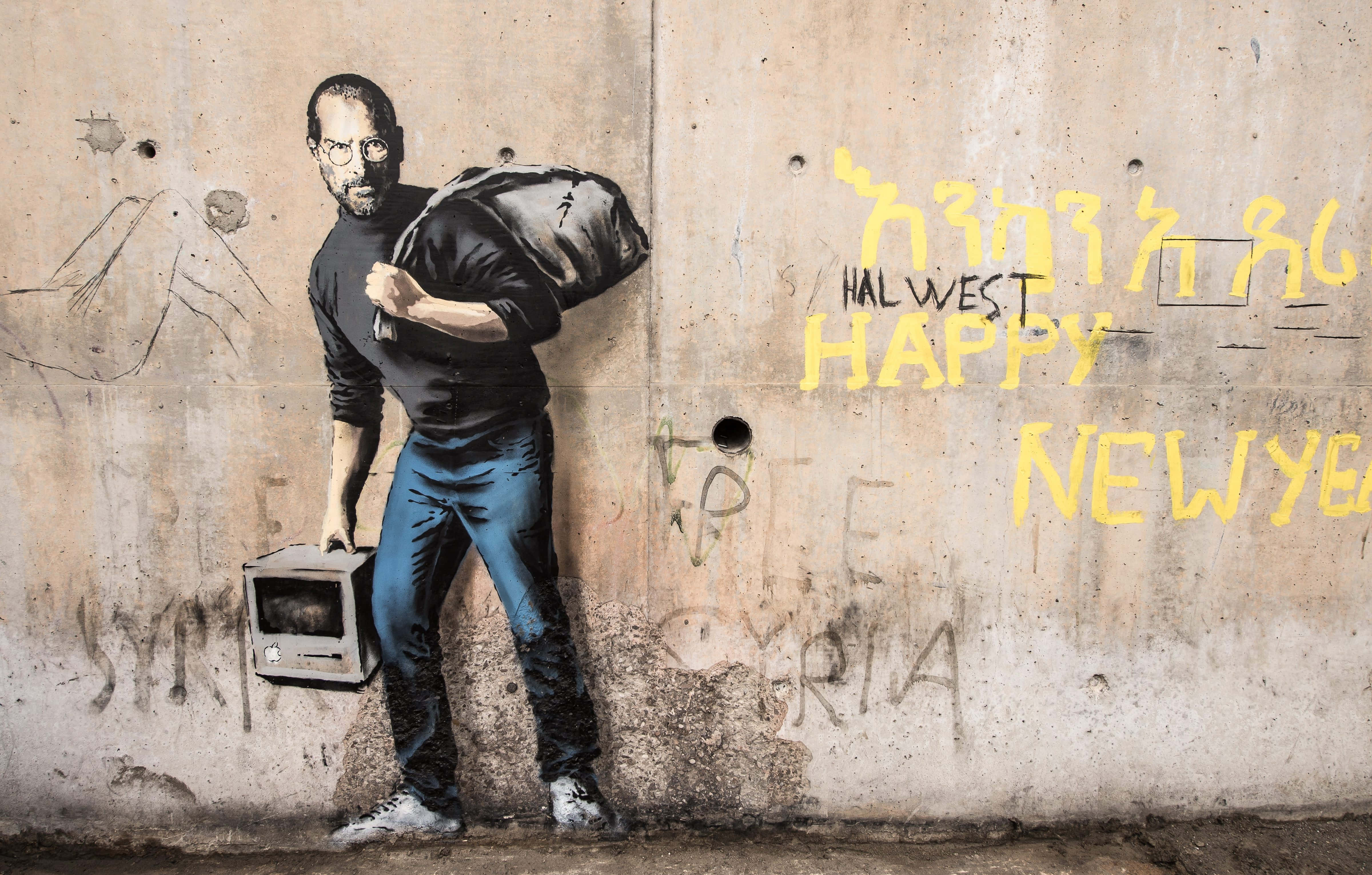 graffiti mural, man in glasses, sack, 4K Desktop Wallpaper