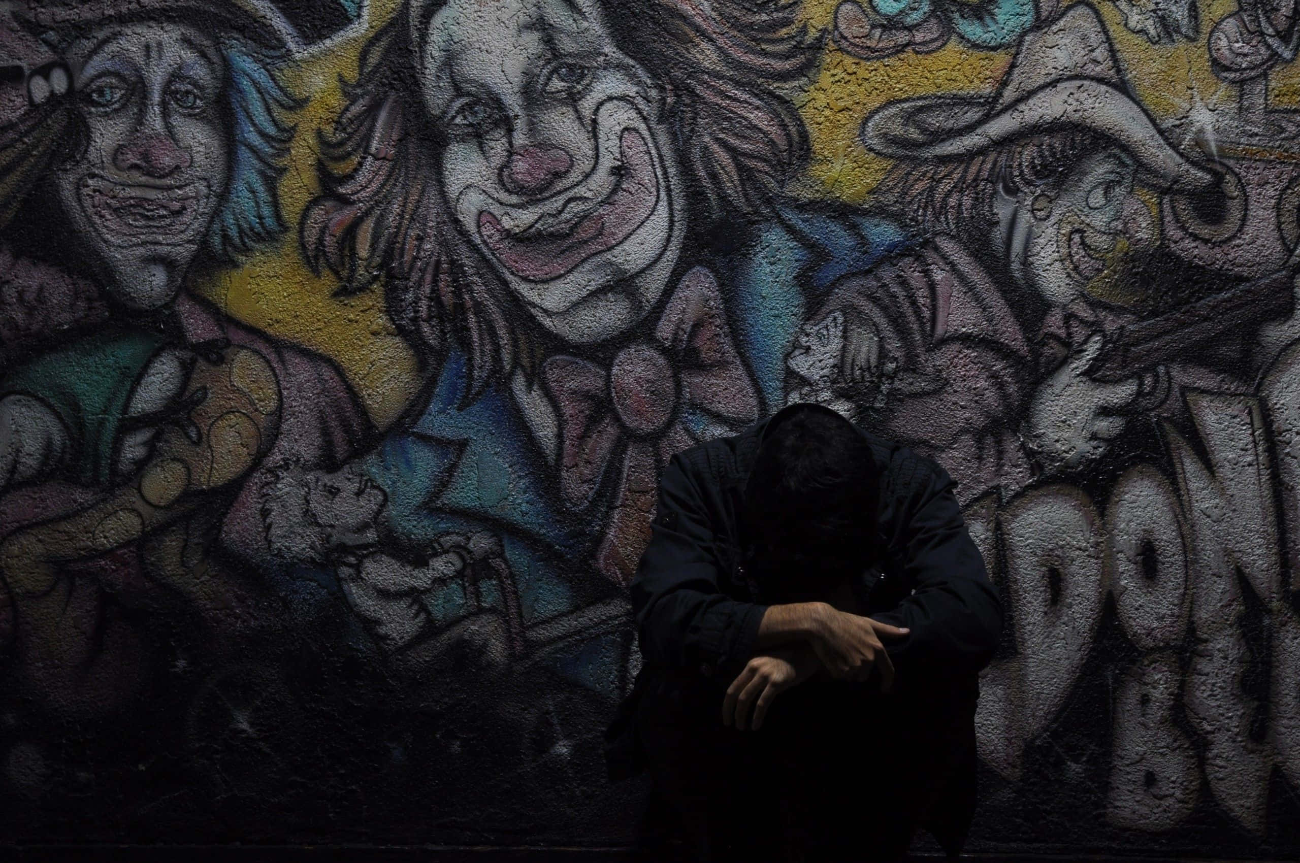 sad clowns, graffiti mural, distorted clowns, 2K Desktop Wallpaper