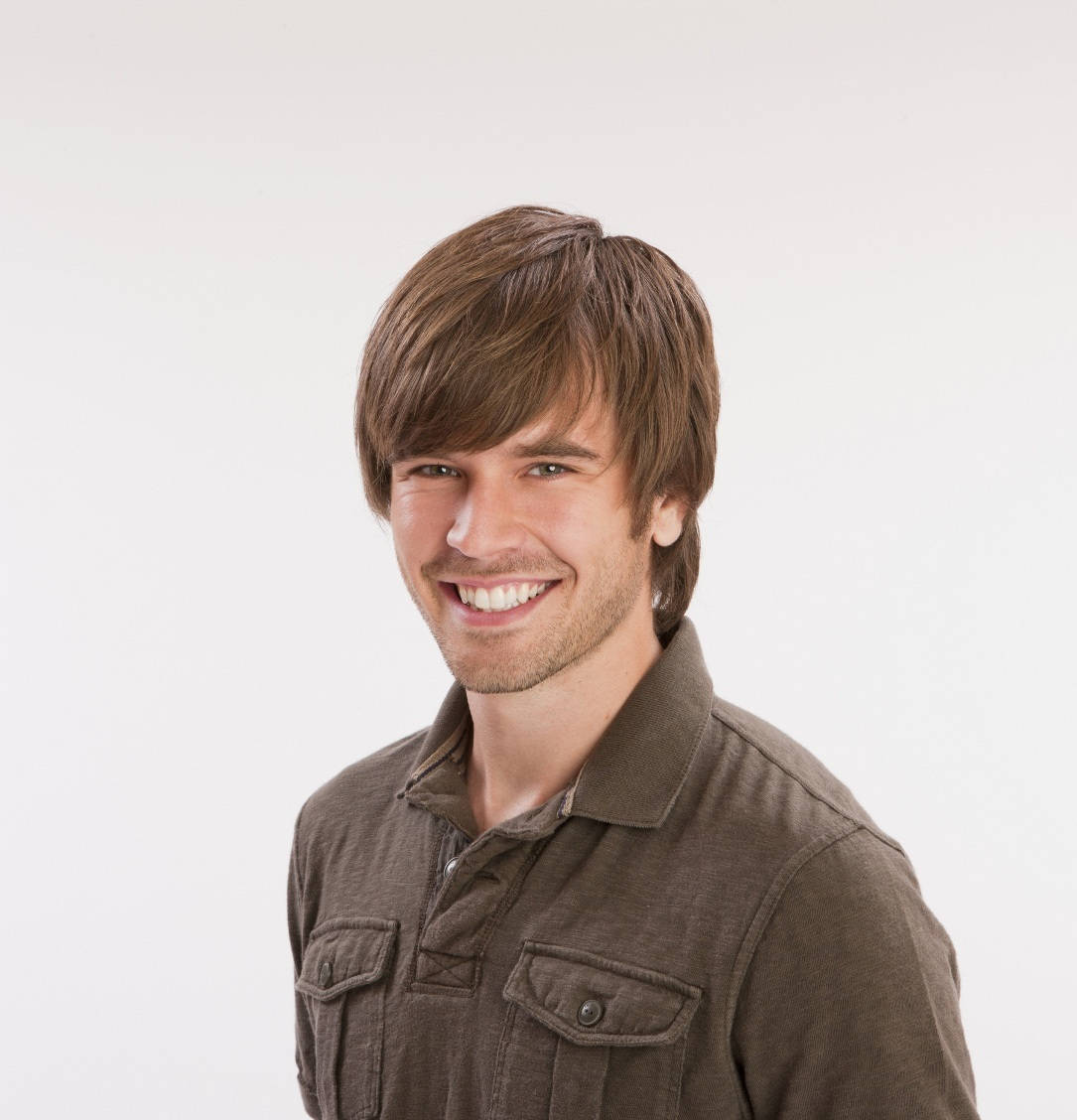 Graham Wardle, brown hair, brown button-up shirt, SD Phone Wallpaper