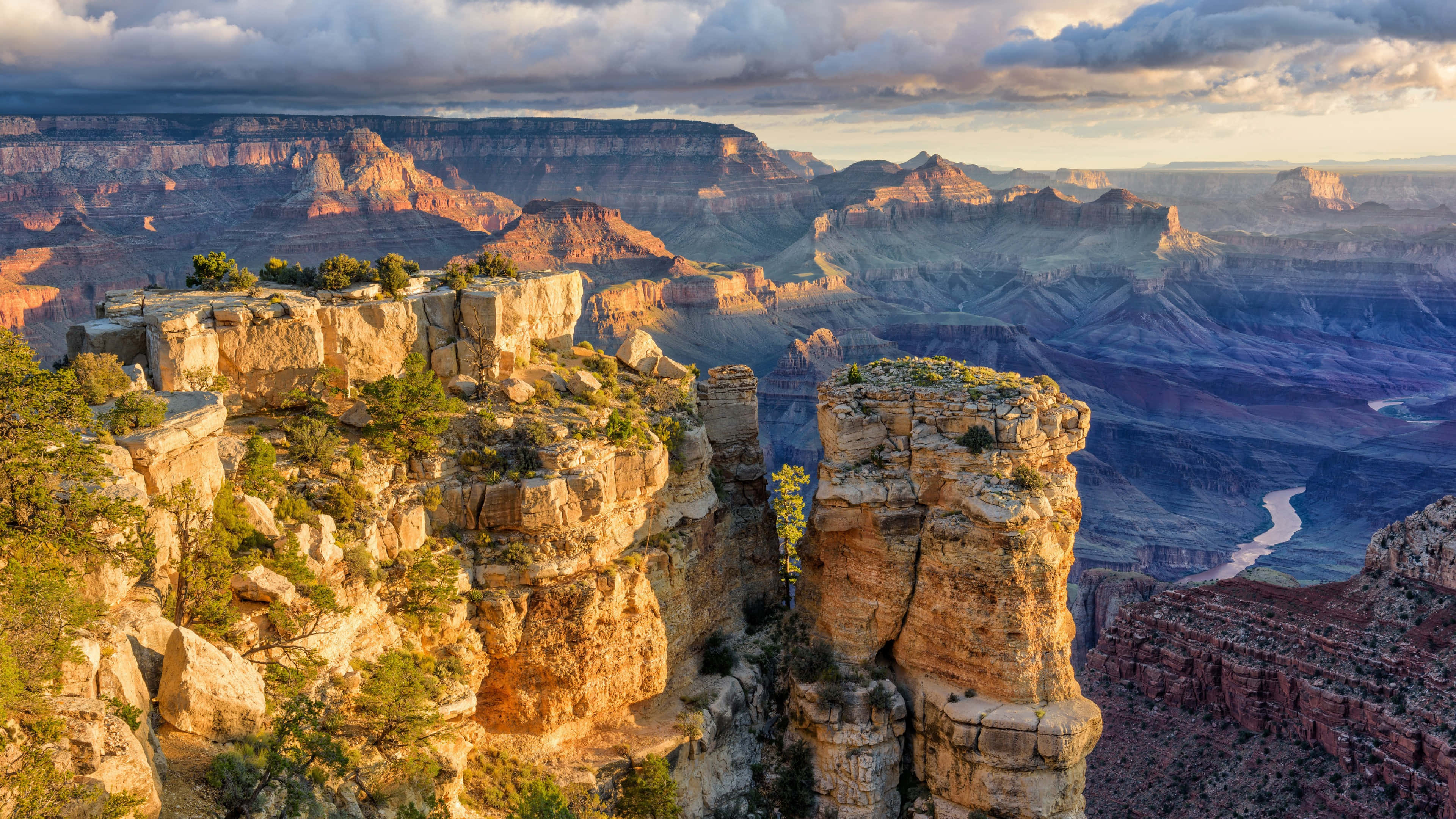Grand canyon, sunset glow, red rock formations, 4K Desktop Wallpaper