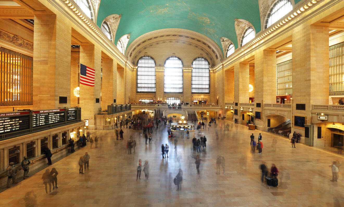 Grand Central Station, golden stone columns, high arched ceilings, HD Desktop Wallpaper