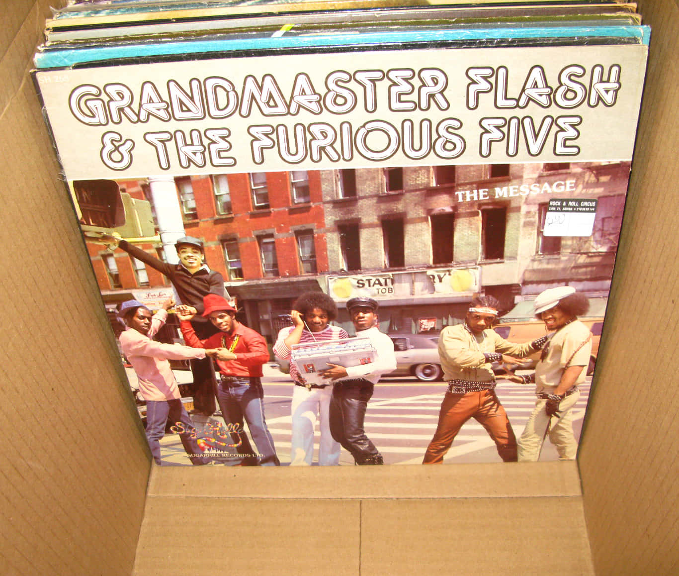 Grandmaster Flash And The Furious Five, vinyl, cardboard box, HD Desktop Wallpaper