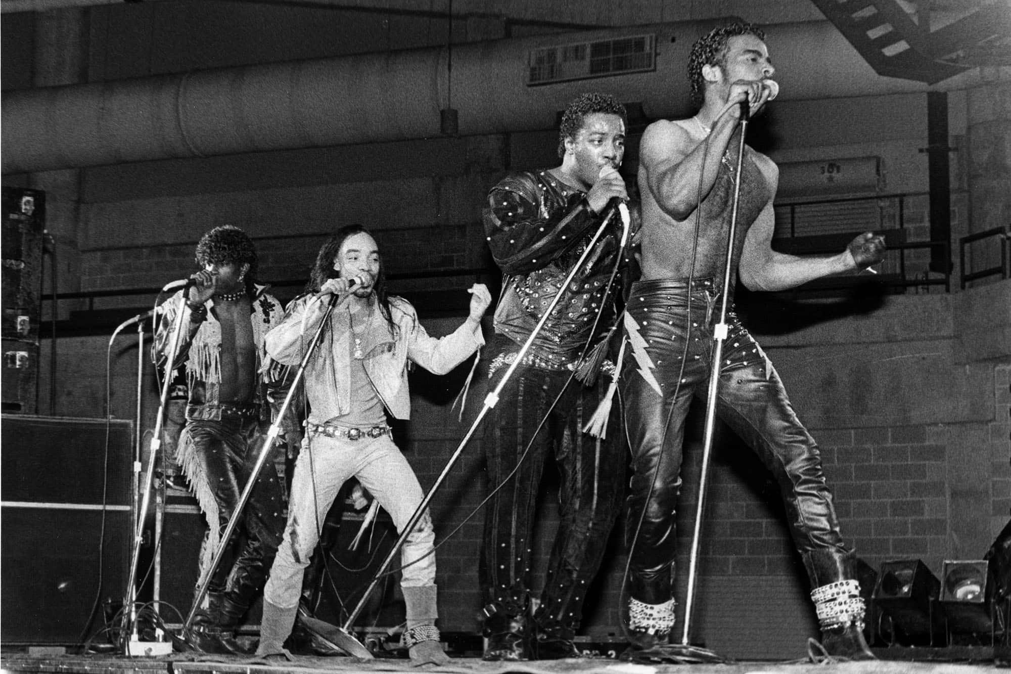 Grandmaster Flash And The Furious Five, leather and fringe, stage, Full HD Desktop Wallpaper