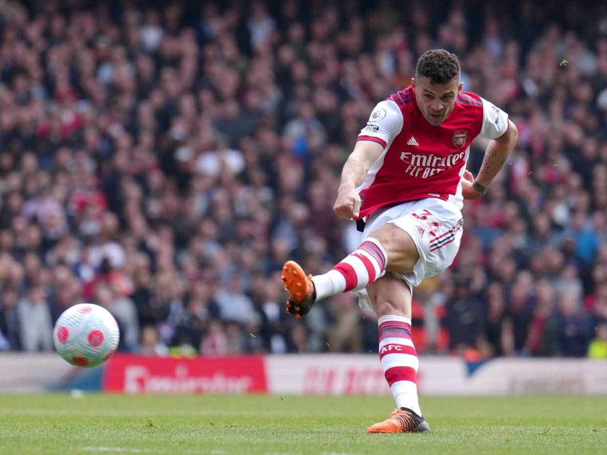 Granit Xhaka, red and white kit, green pitch, SD Desktop Wallpaper