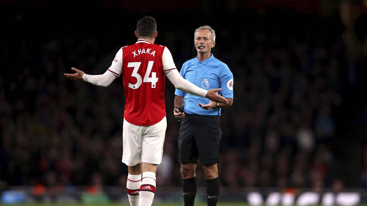 Granit Xhaka, referee, red jersey, HD Desktop Wallpaper
