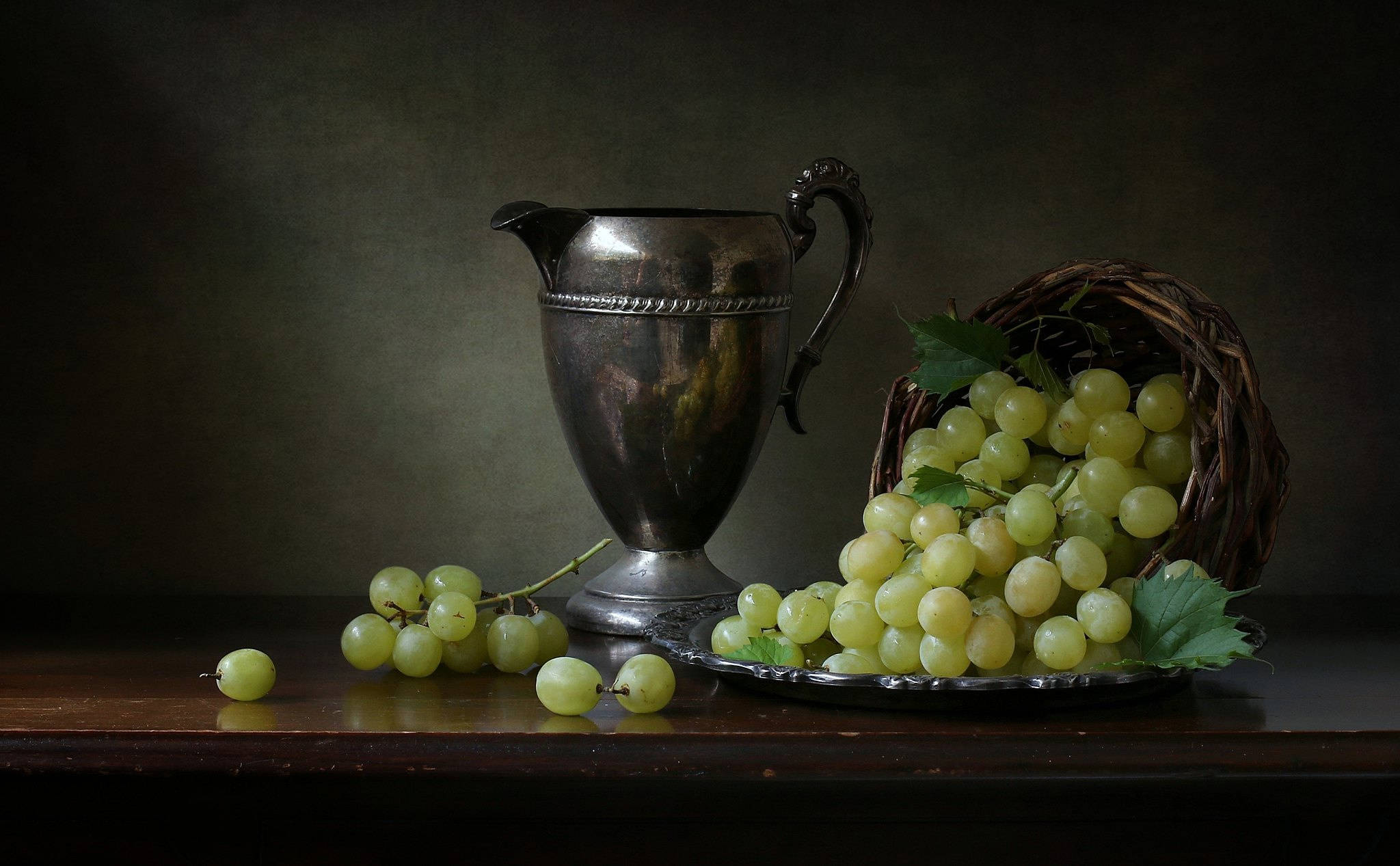 green grapes, woven basket, silver plate, Full HD Desktop Wallpaper