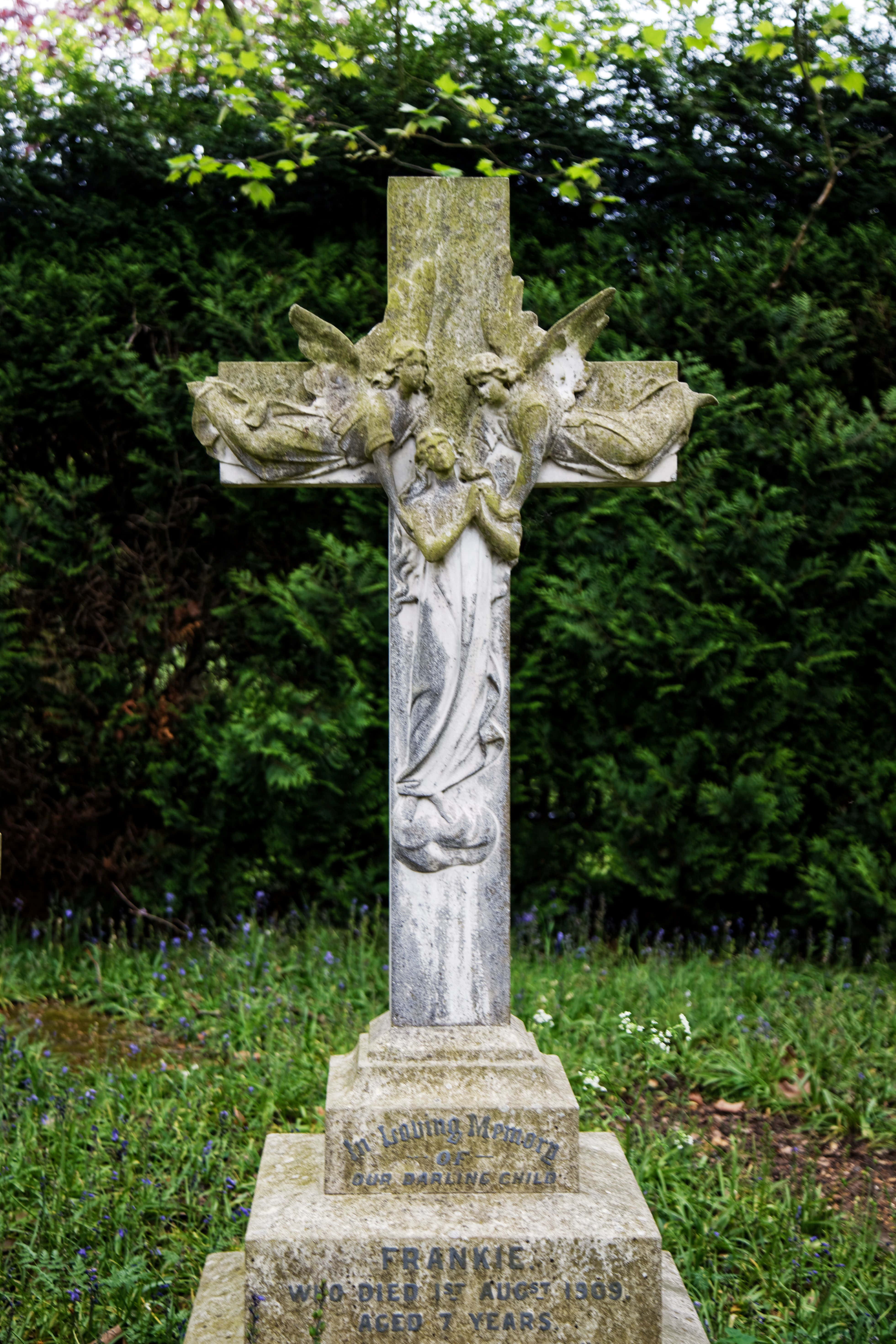Gravestone, 3922 x 5883, angel carvings, 5K Phone Wallpaper