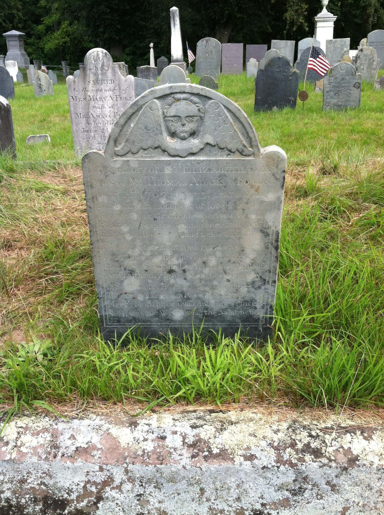 gravestone, angelic face carving, grassy cemetery, HD Phone Wallpaper