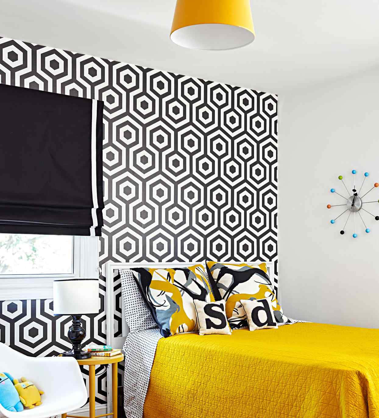 gray and yellow, hexagonal wallpaper accent wall, vibrant yellow bedspread, HD Phone Wallpaper