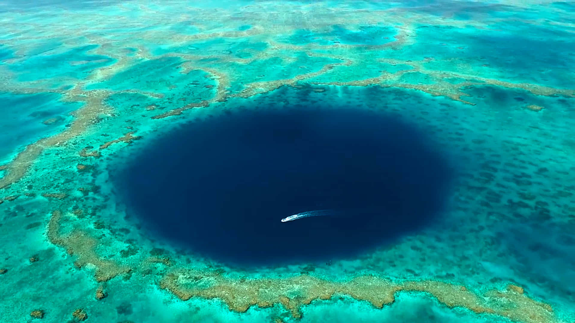 Great Blue Hole, boat, aerial view, Full HD Desktop Wallpaper