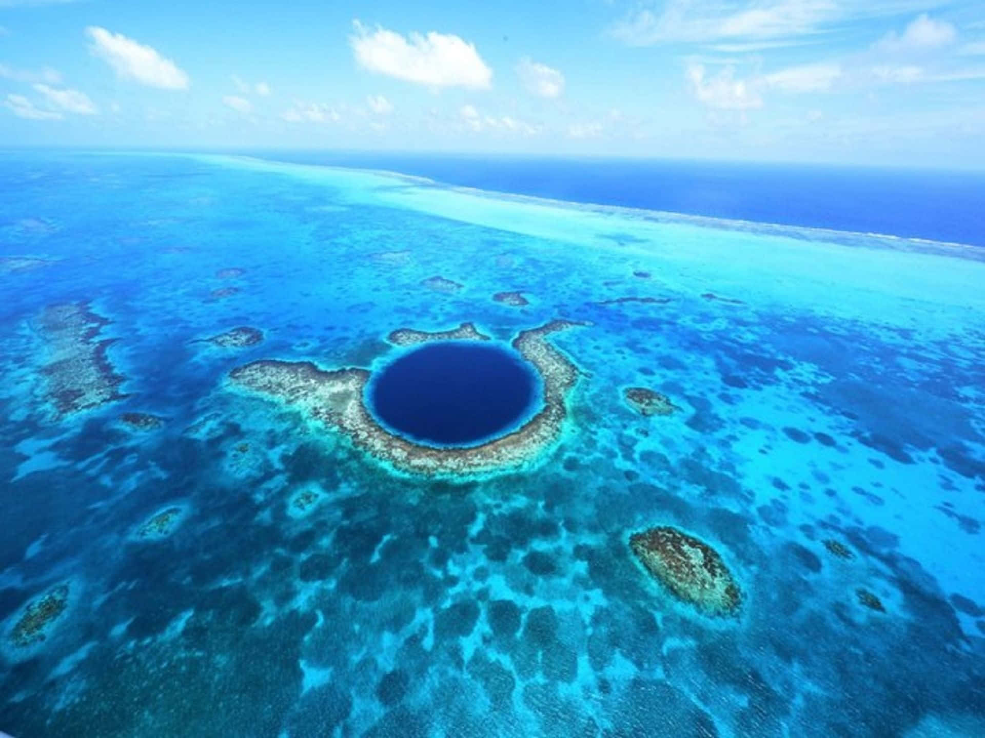 Great Blue Hole, vast ocean, circular blue hole, Full HD Desktop Wallpaper