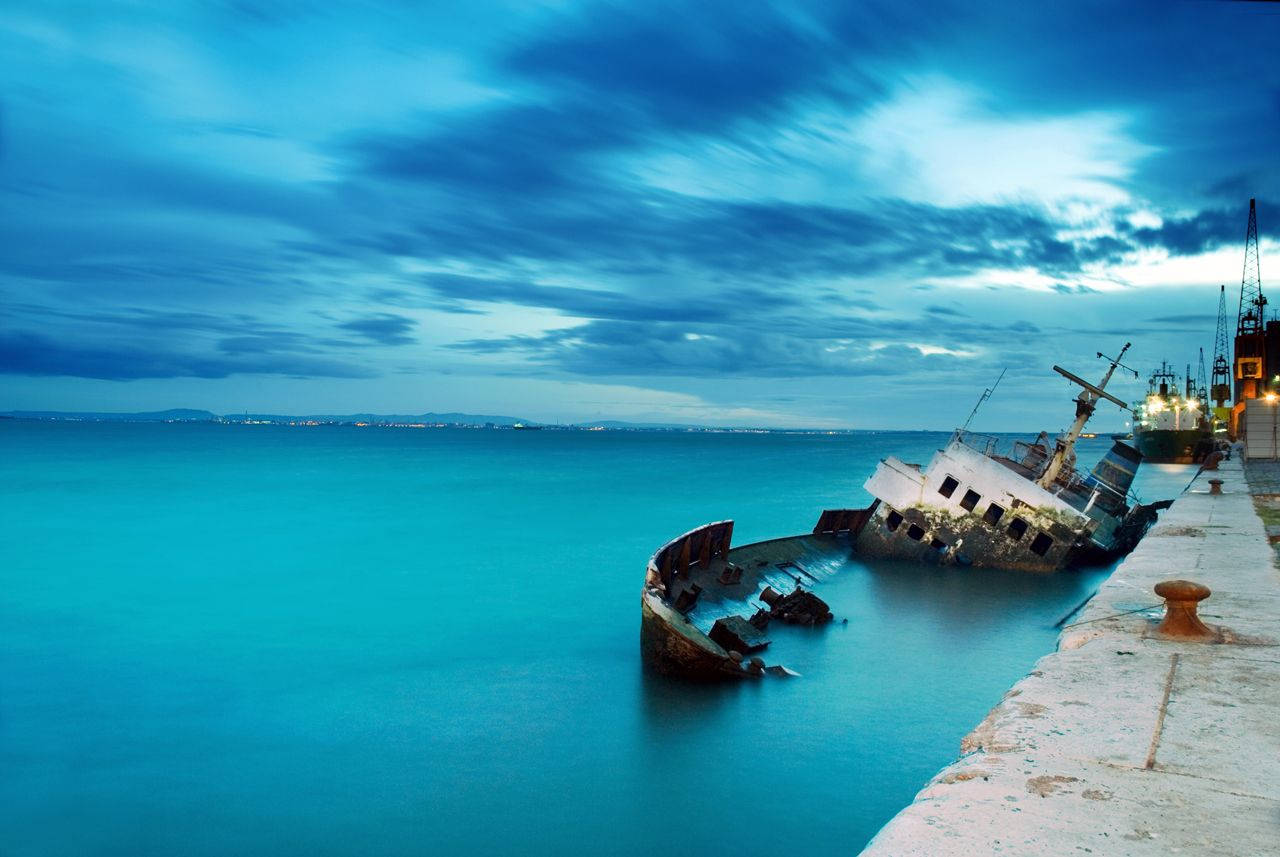 sunk boat, Greece, harbor pier, HD Desktop Wallpaper