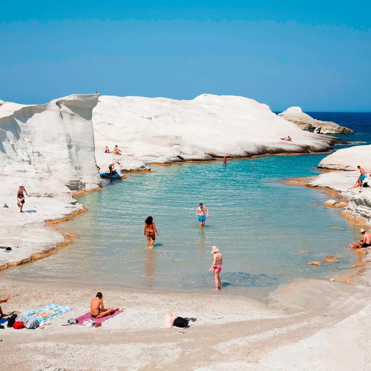 Greek Beach, turquoise lagoon, surreal white limestone cliffs, SD Desktop Wallpaper