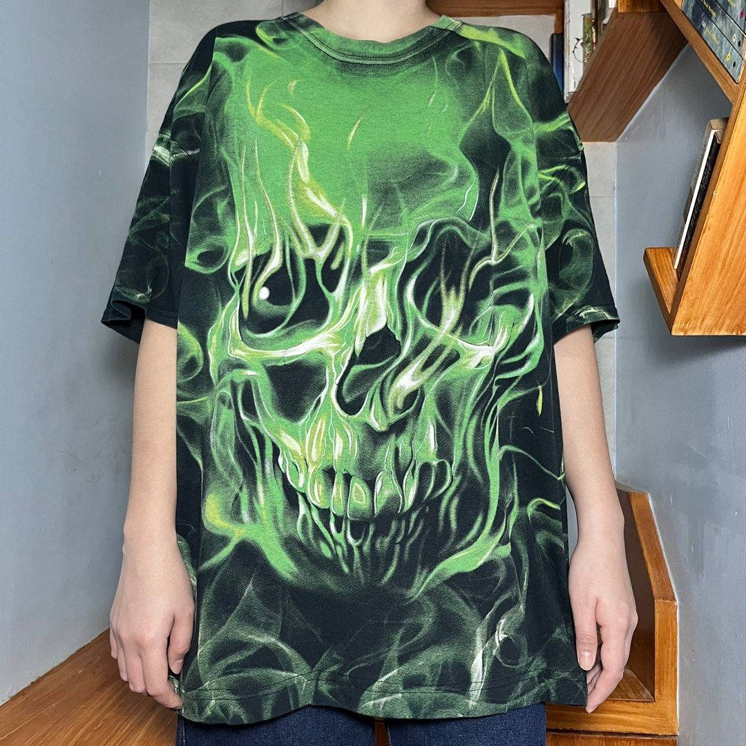 Green Fire Skull, black oversized t-shirt, vivid green flaming skull graphic, SD Desktop Wallpaper