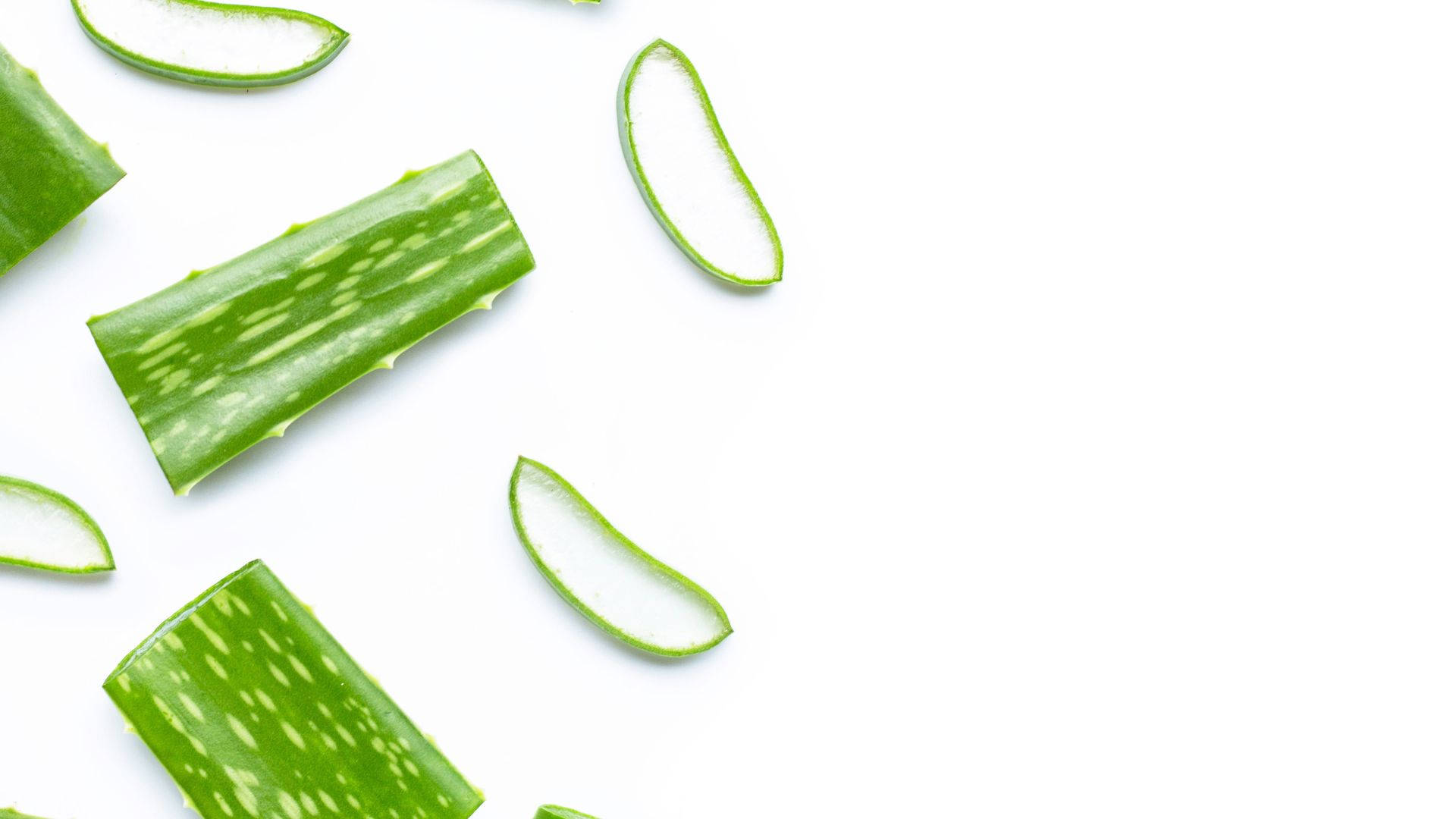 sliced aloe vera plants, aloe vera slices, gel-filled interiors, Full HD Desktop Wallpaper
