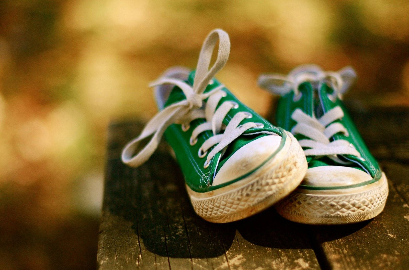 green shoes, bright green canvas sneakers, white laces, HD Desktop Wallpaper