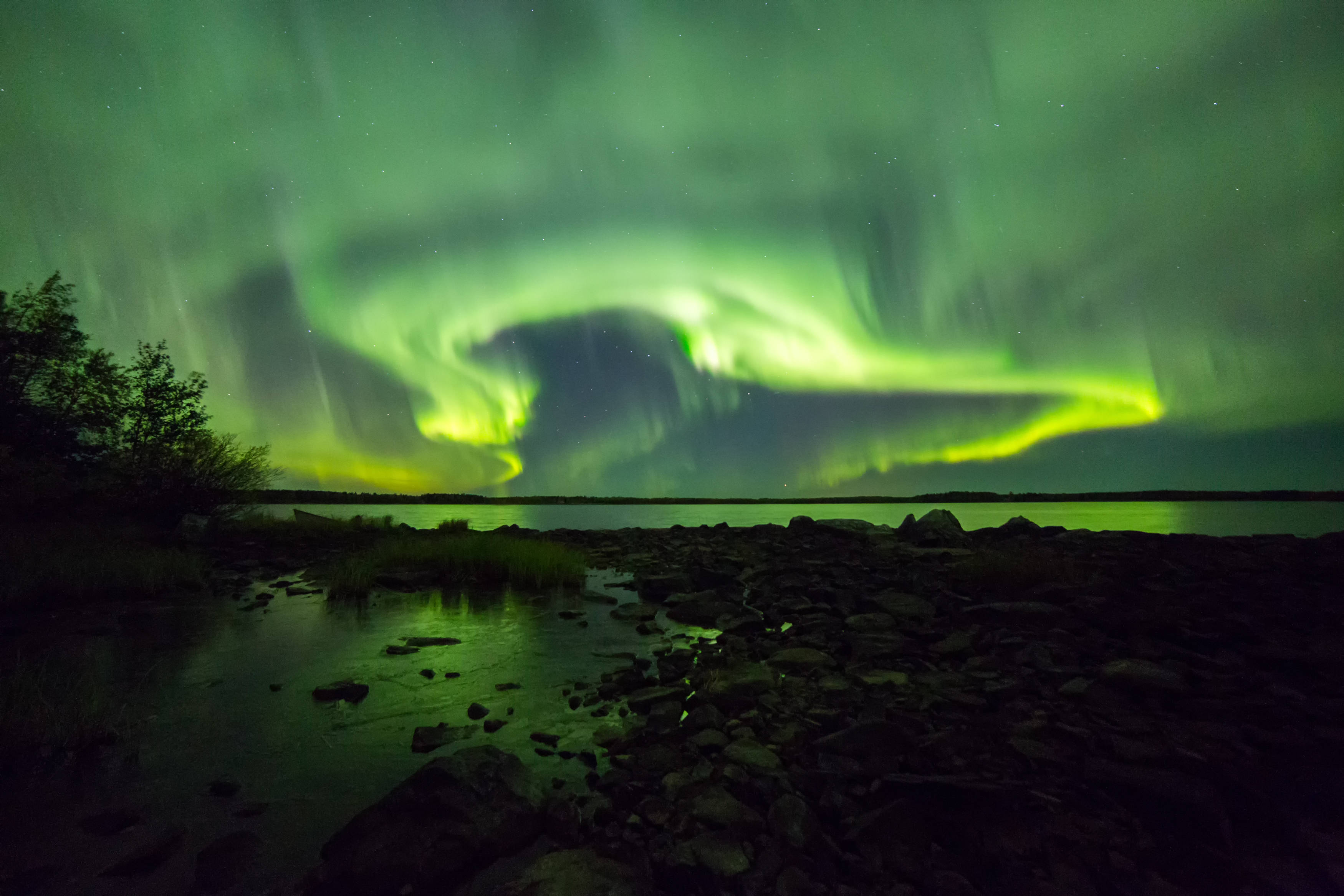 Green Sky, aurora borealis, starry night sky, 2K Desktop Wallpaper
