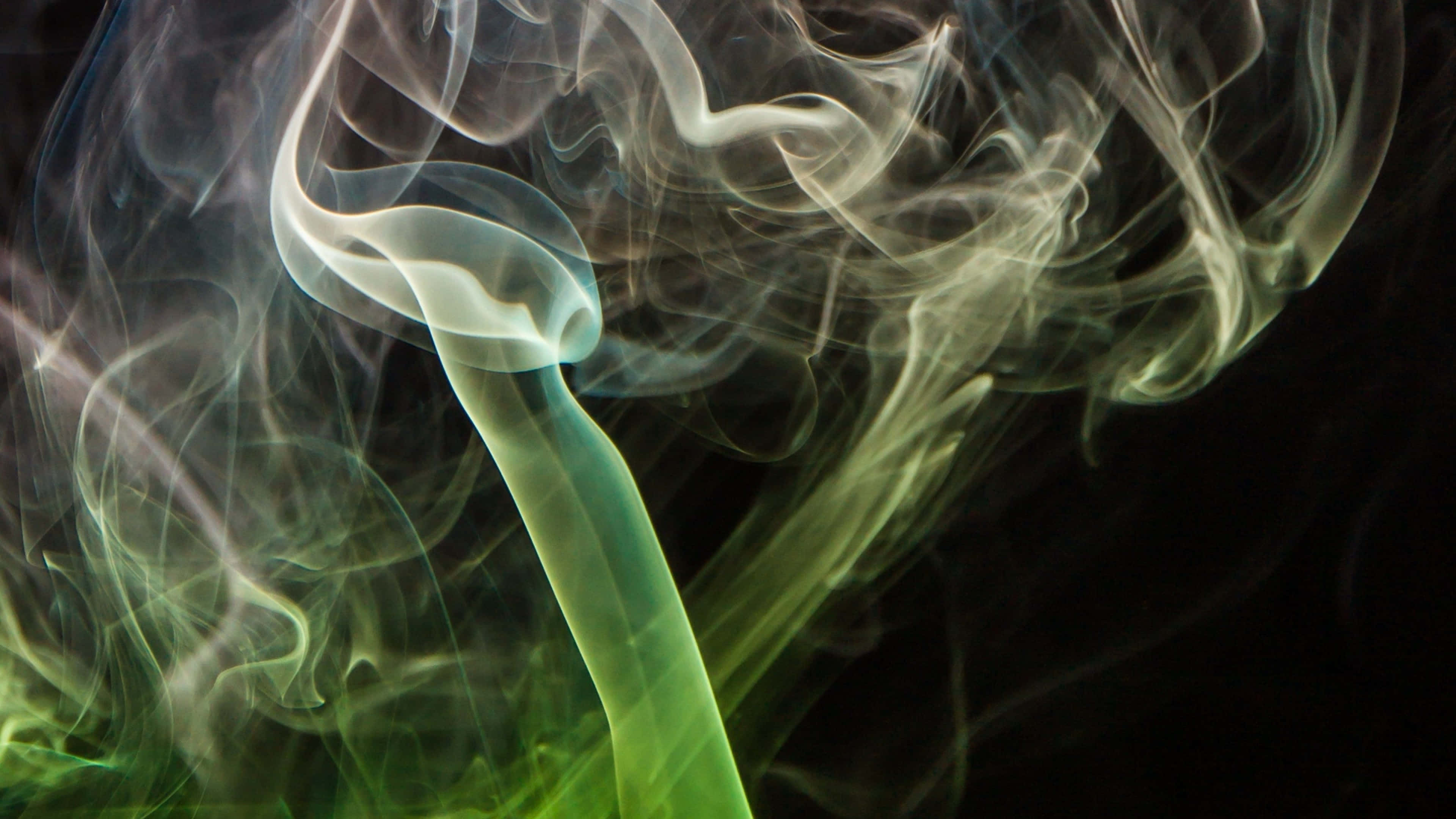 green smoke, white smoke, deep black background, 4K Desktop Wallpaper