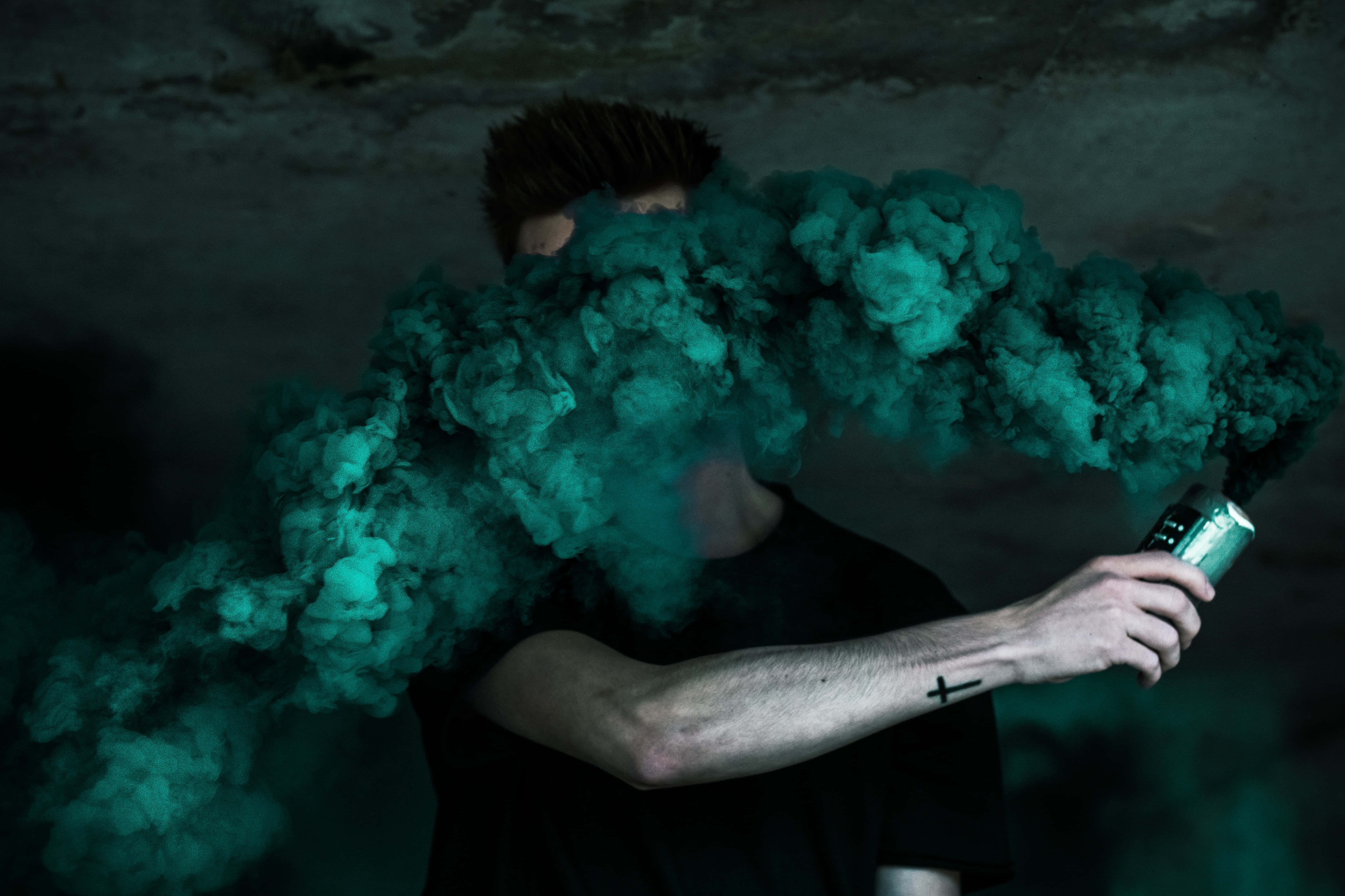 green smoke bomb, vape device, vibrant teal smoke, 5K Desktop Wallpaper