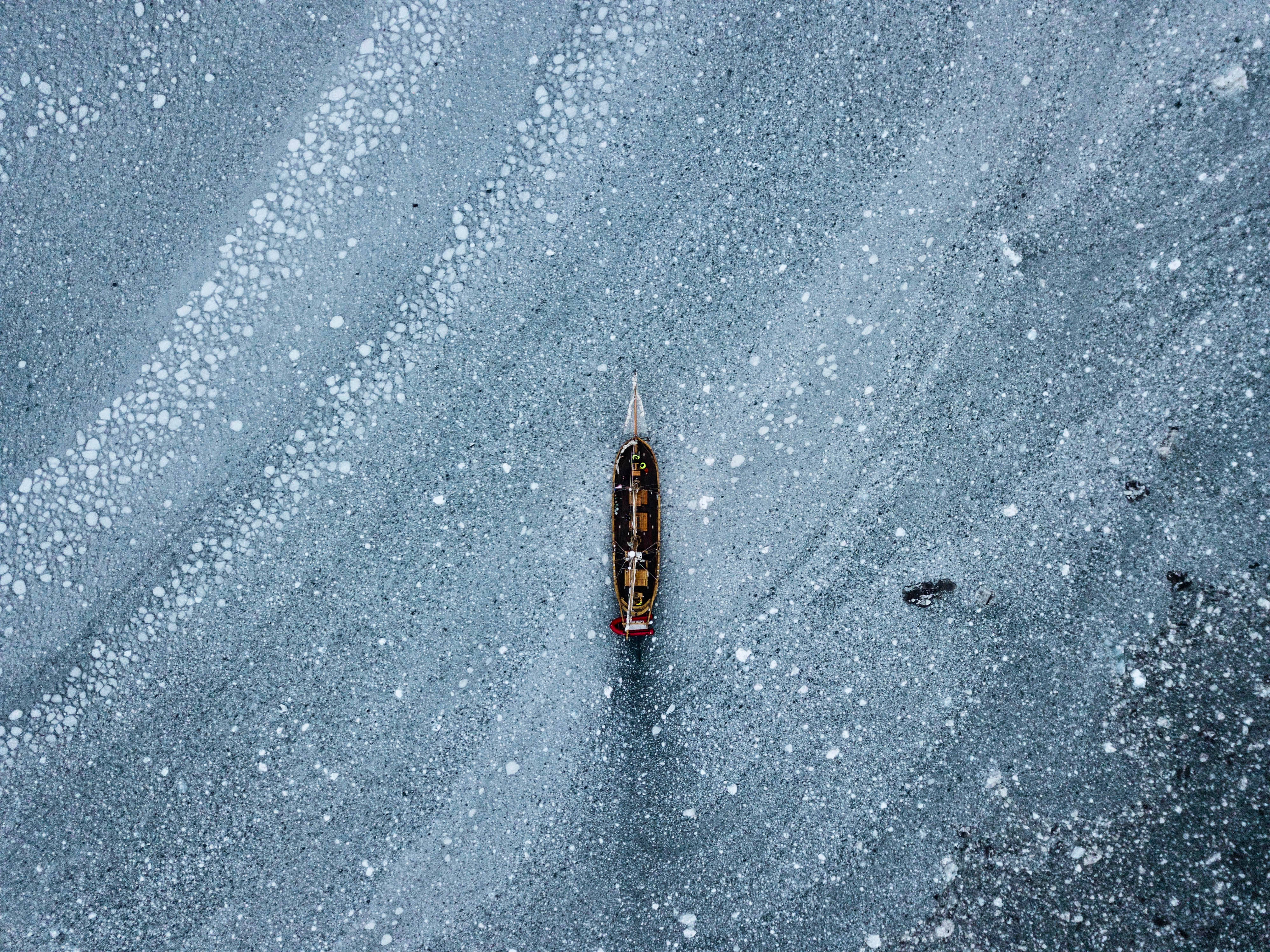 Greenland, brash ice, wooden boat, 4K Desktop Wallpaper