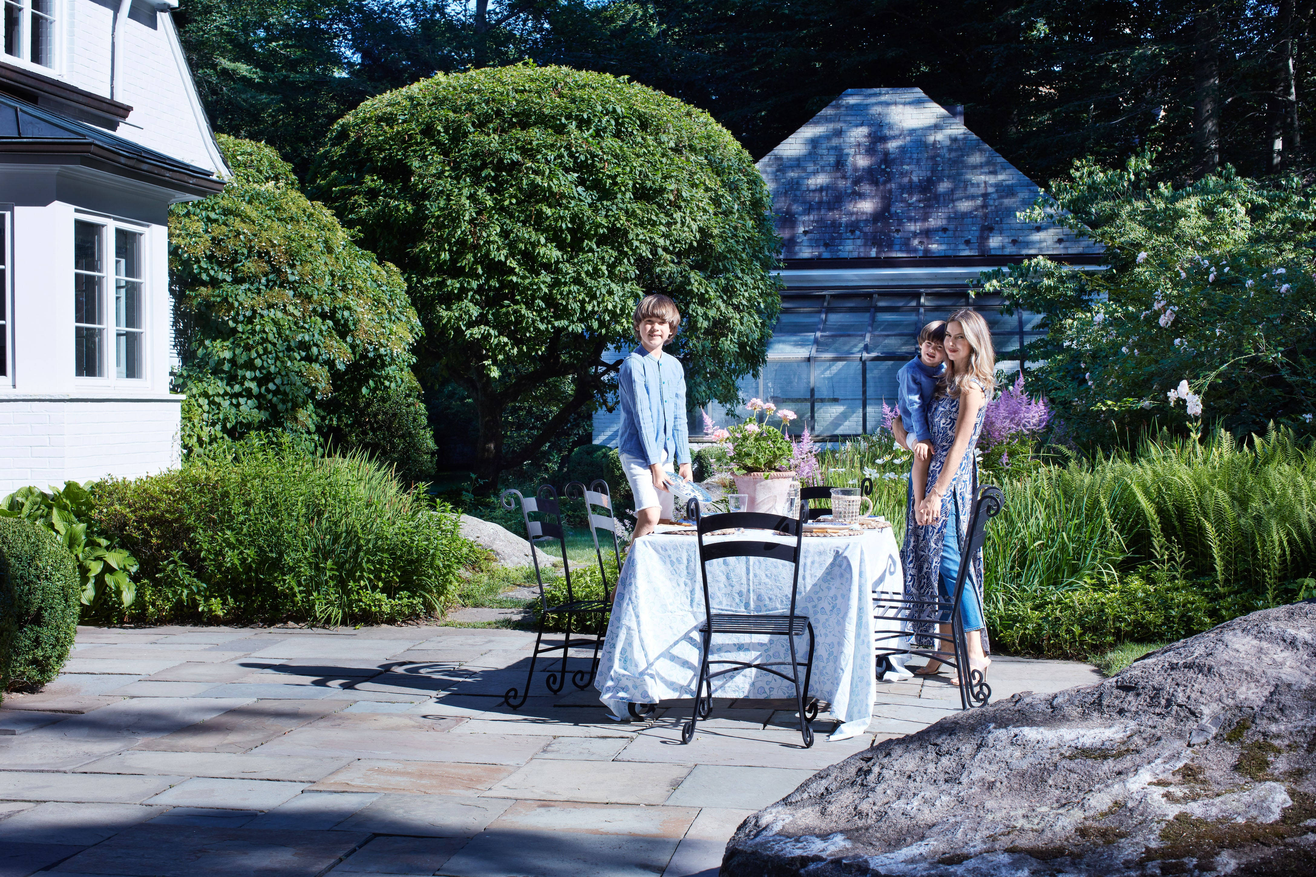 Greenwich Ct, sunset, garden patio, 4K Desktop Wallpaper