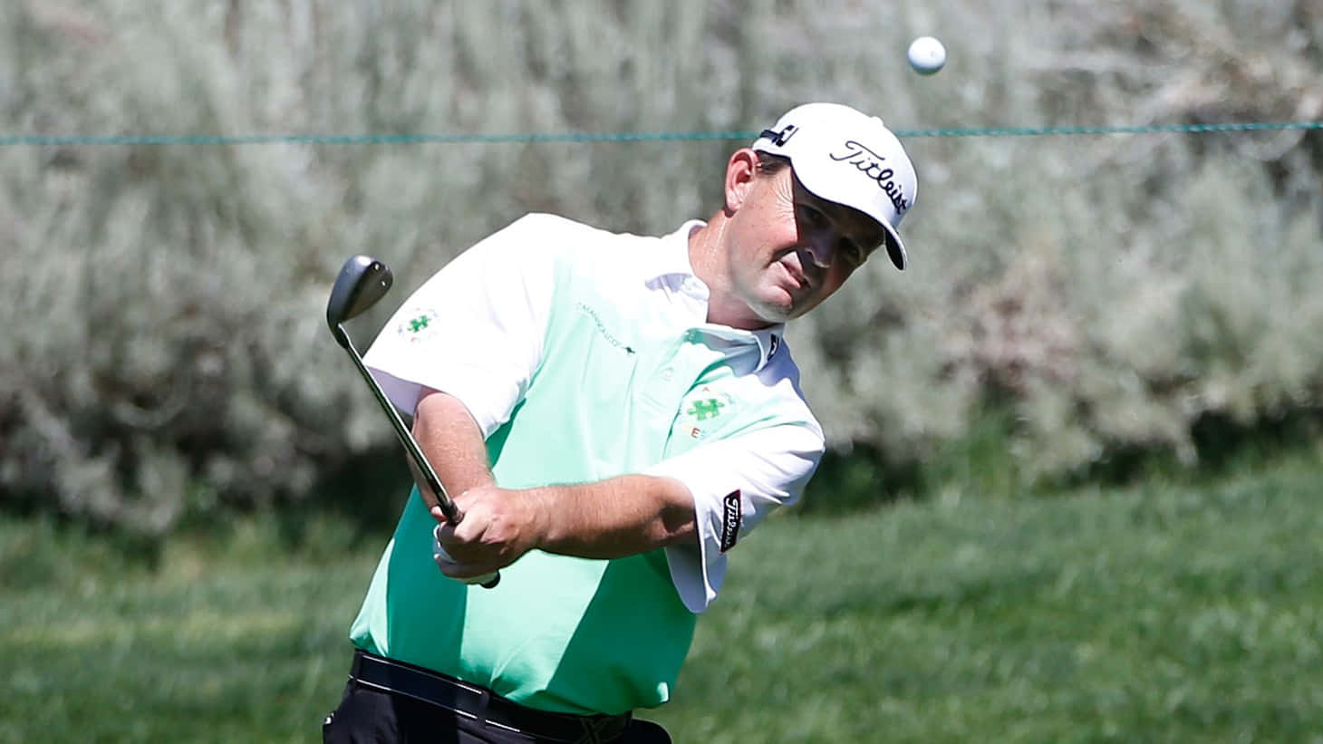 Greg Chalmers, green and white shirt, golf club, HD Desktop Wallpaper