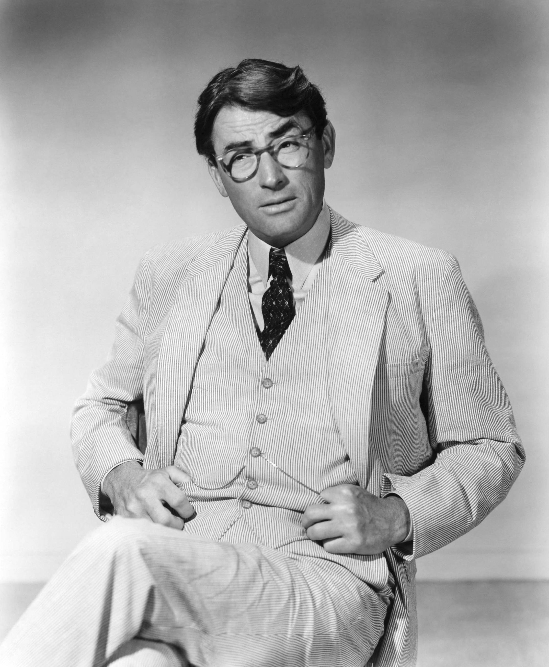 Gregory Peck, pinstripe suit, glasses, 2K Phone Wallpaper
